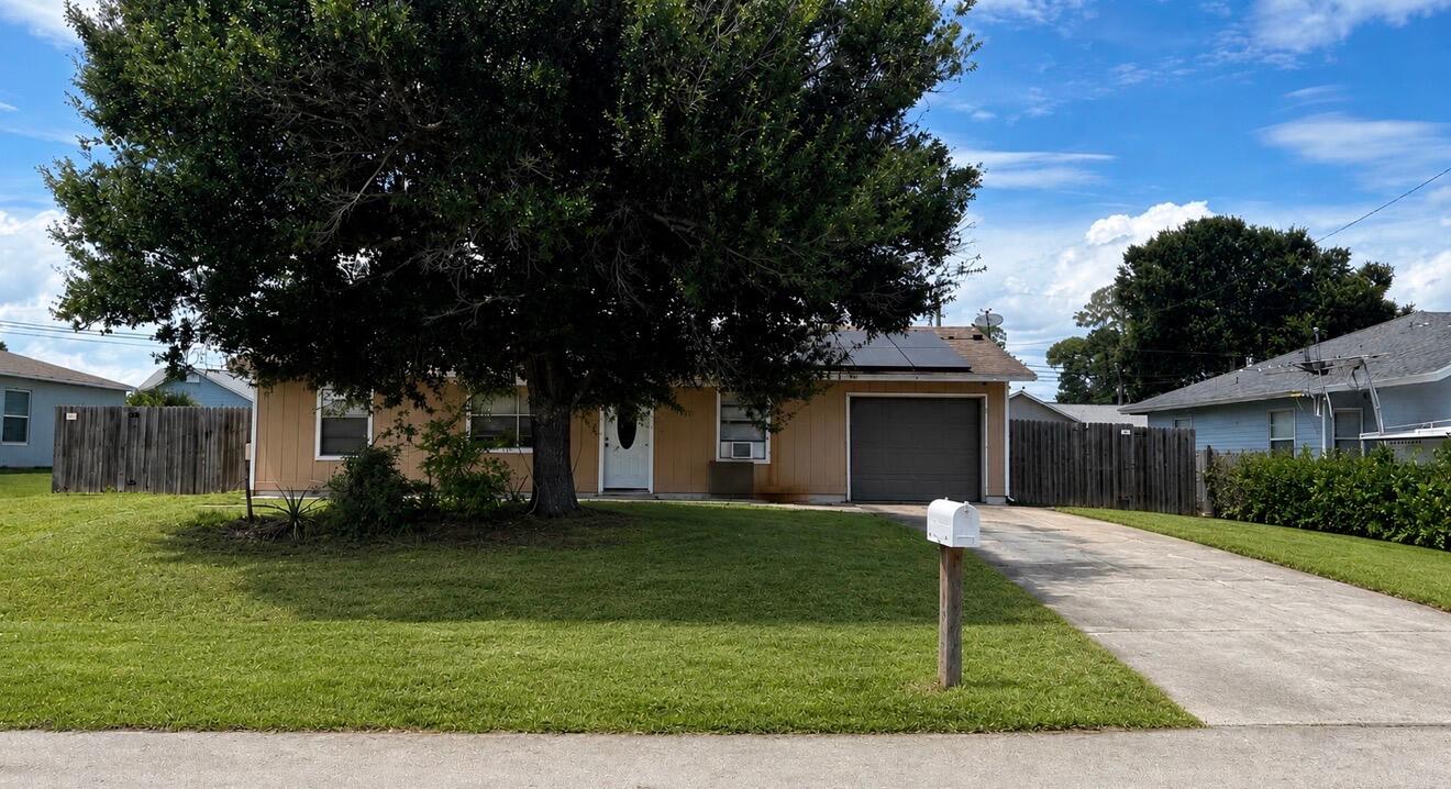 PORT ST LUCIE SECTION 14 - Residential