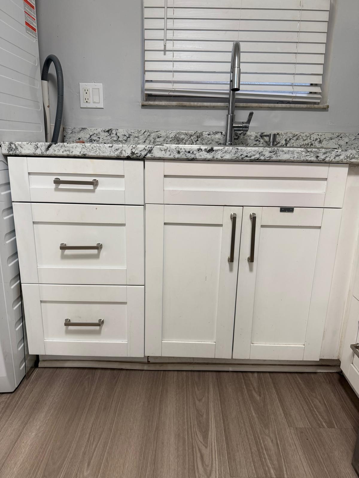 APPLEGREEN CONDO APTS 4 - Residential