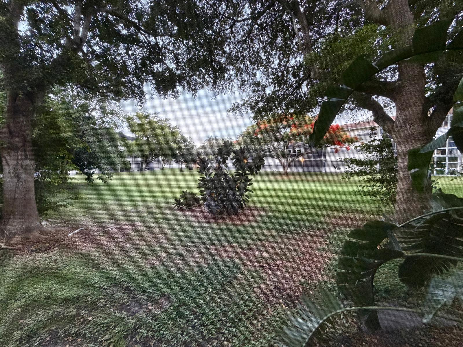 APPLEGREEN CONDO APTS 4 - Residential