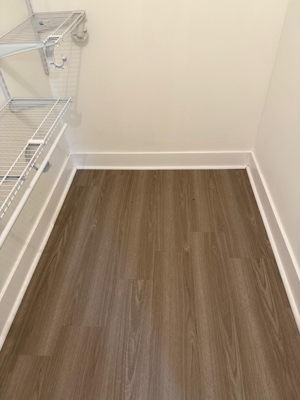 APPLEGREEN CONDO APTS 4 - Residential