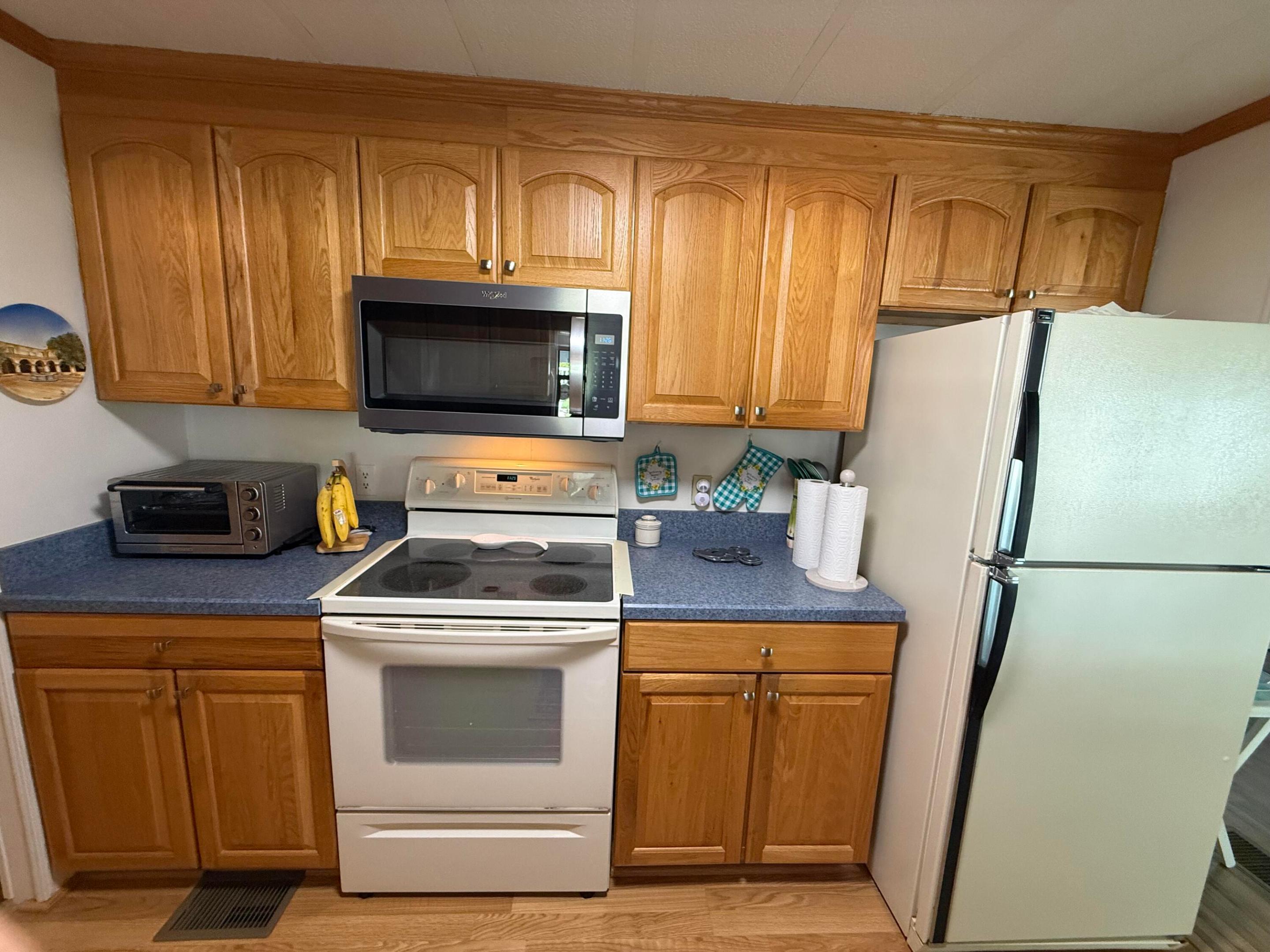 Spanish Lakes Country Club Village - Residential