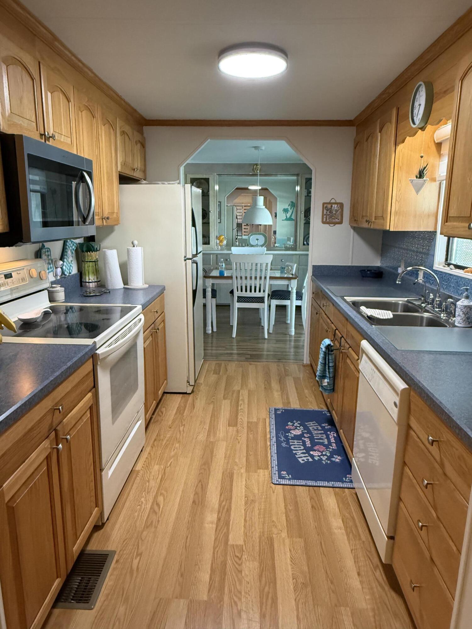Spanish Lakes Country Club Village - Residential