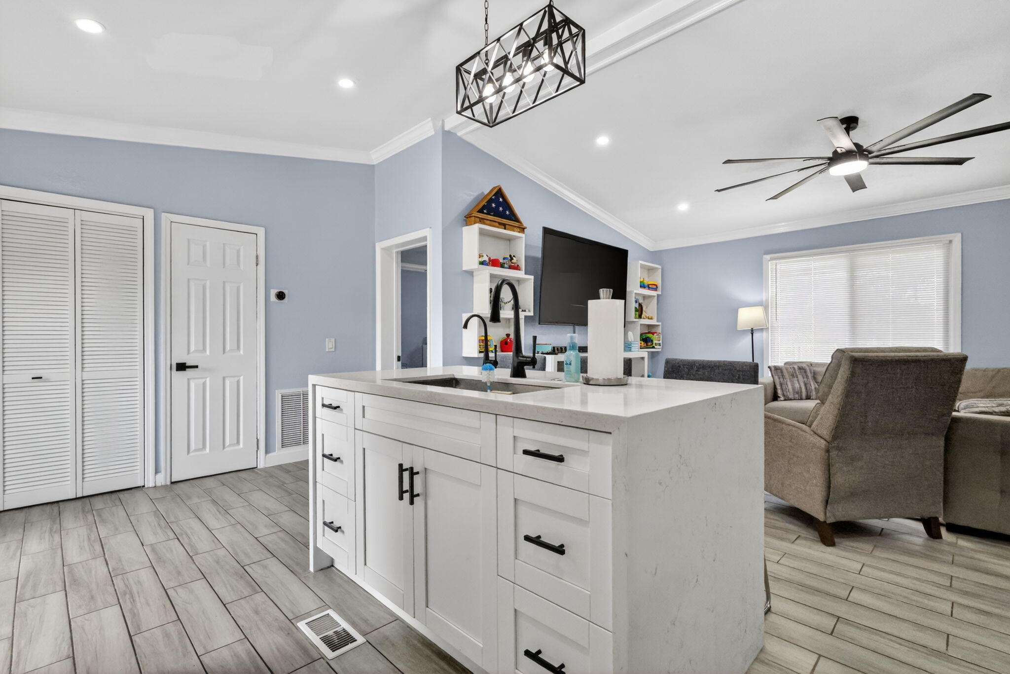 PALM BEACH LAKES S TR X - Residential