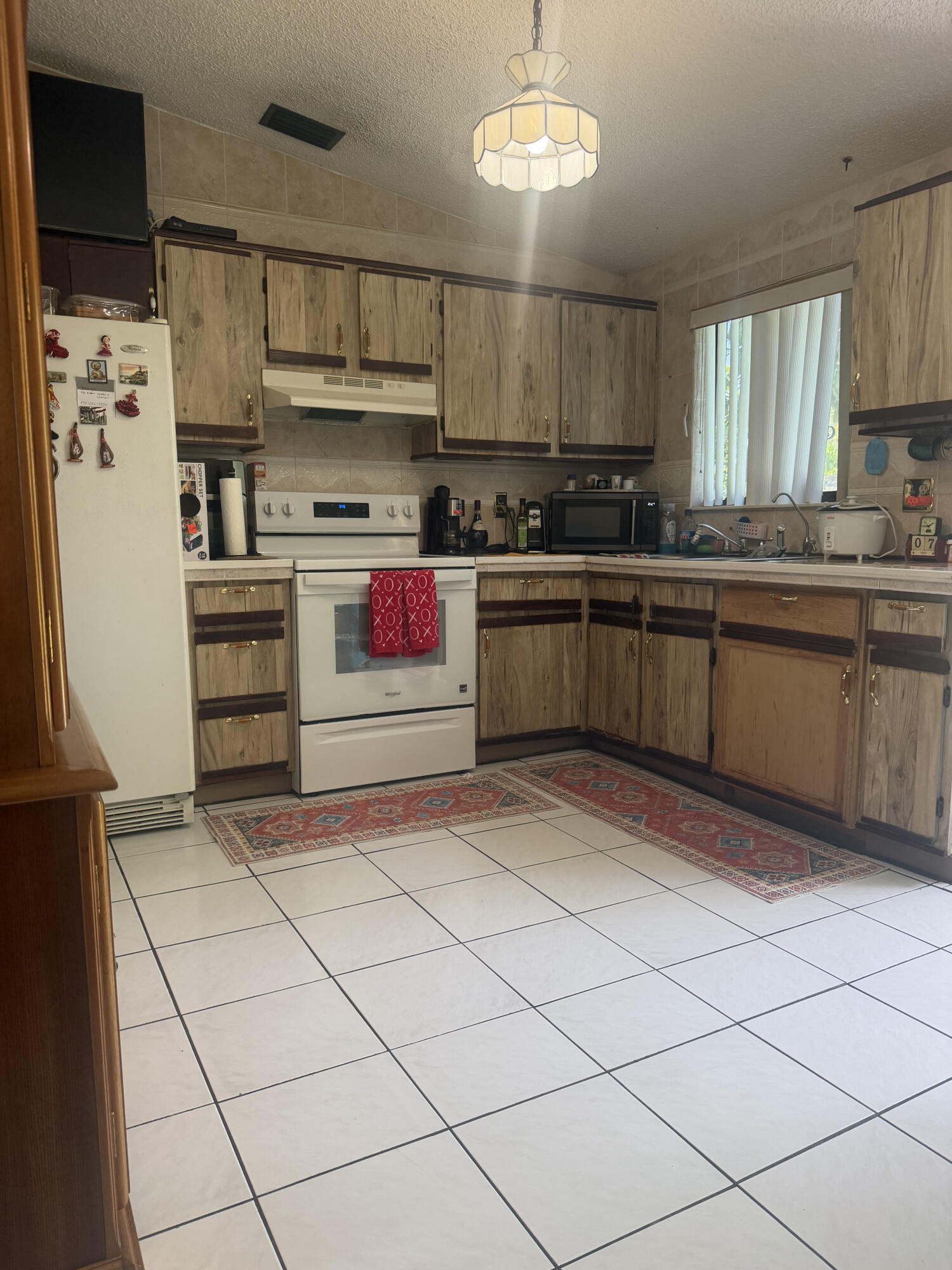 COUNTERPOINT ESTATES 10 - Residential