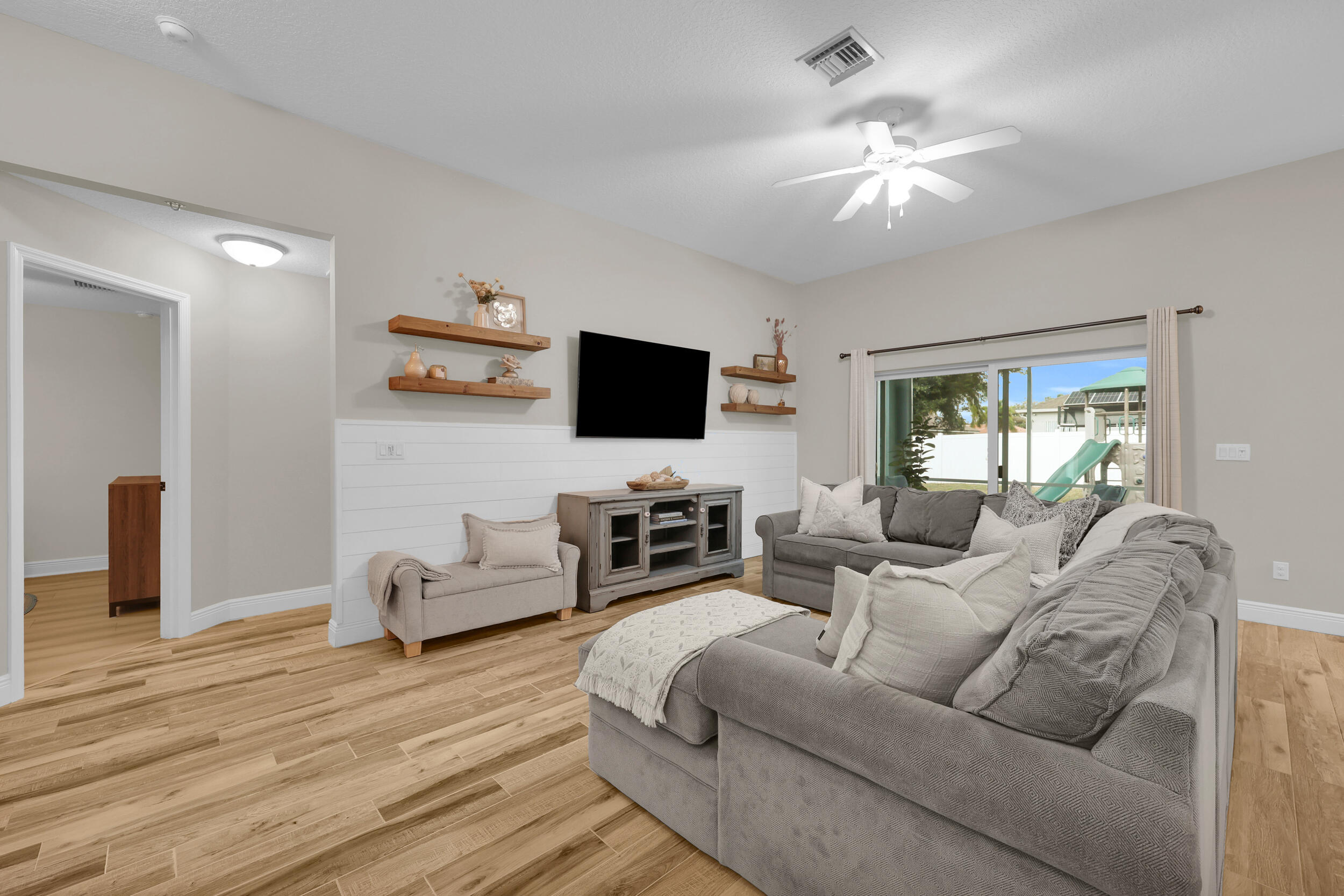 PORT ST LUCIE SECTION 17 - Residential