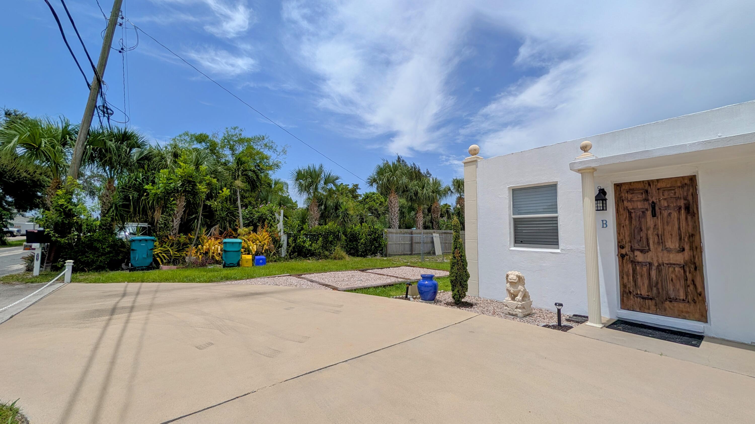 LAUREL HILLS BOYNTON BEACH - Residential Lease