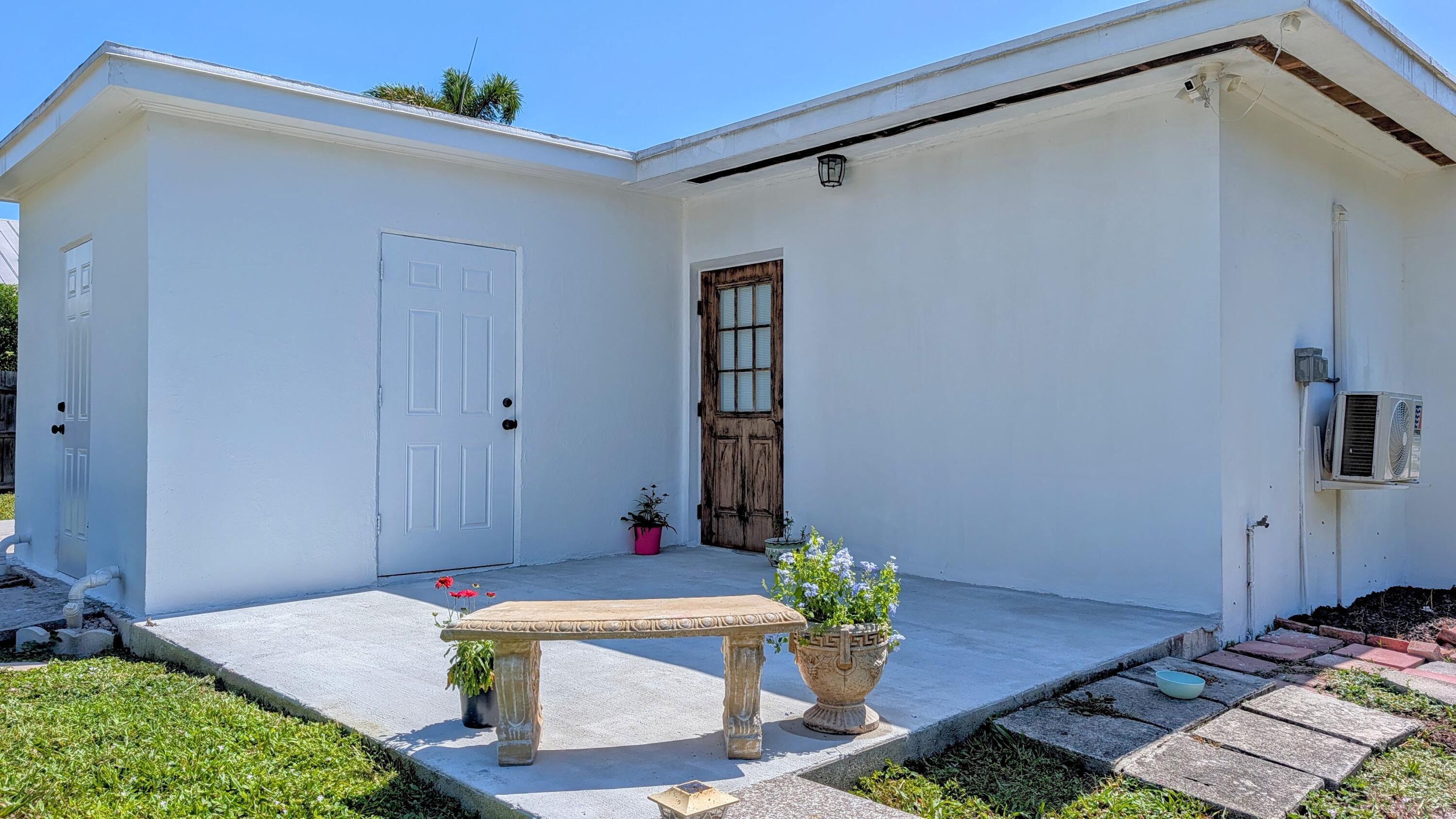 LAUREL HILLS BOYNTON BEACH - Residential Lease