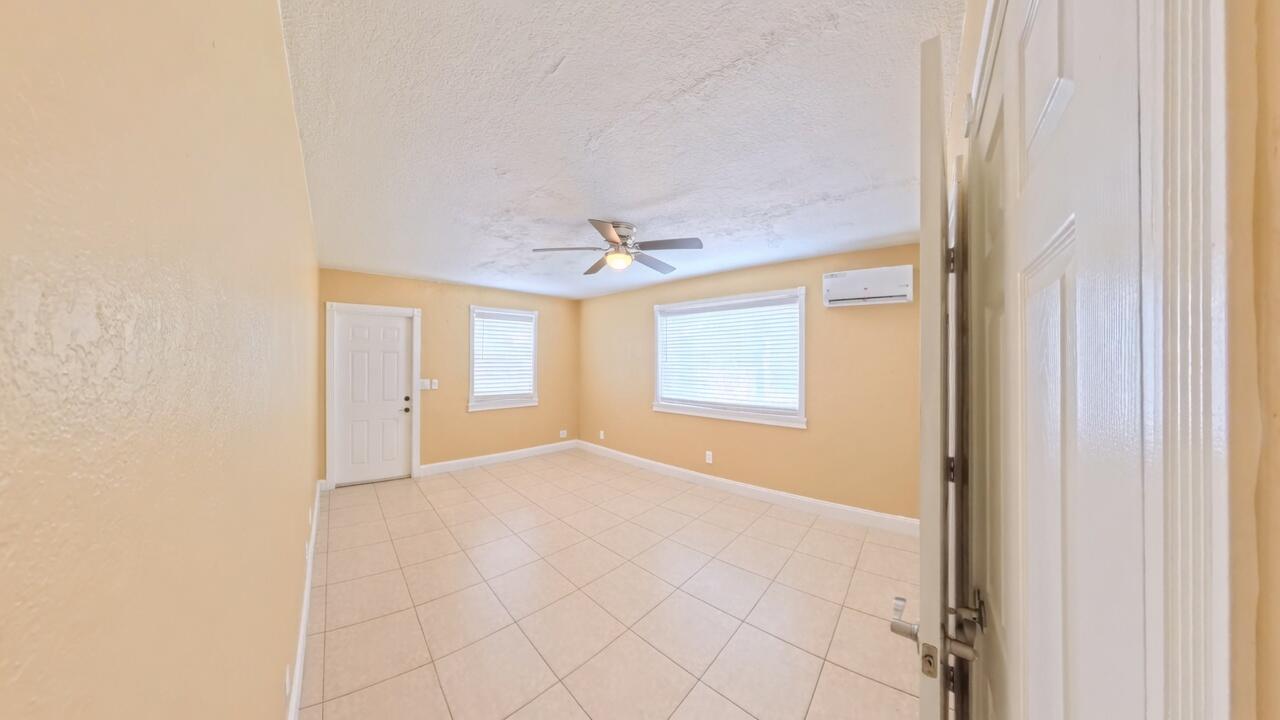 LAUREL HILLS BOYNTON BEACH - Residential Lease