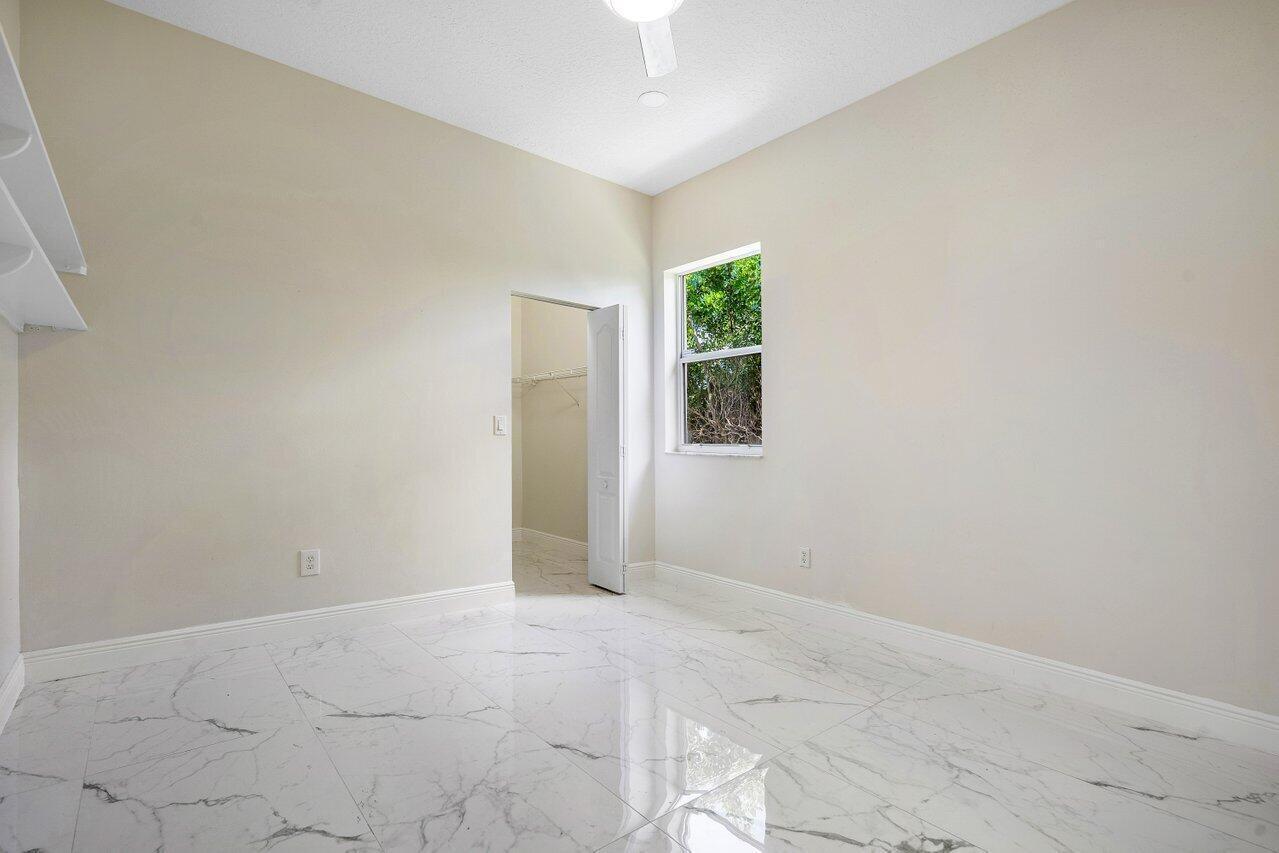 HILLS AT LAKE EDEN - Residential Lease