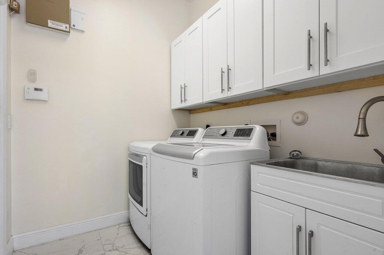 HILLS AT LAKE EDEN - Residential Lease