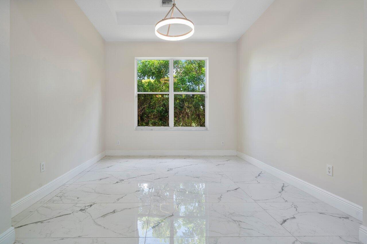 HILLS AT LAKE EDEN - Residential Lease