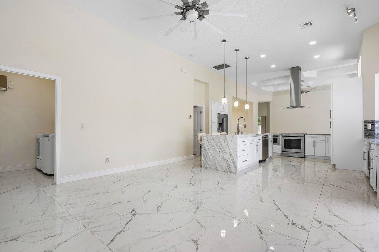 HILLS AT LAKE EDEN - Residential Lease