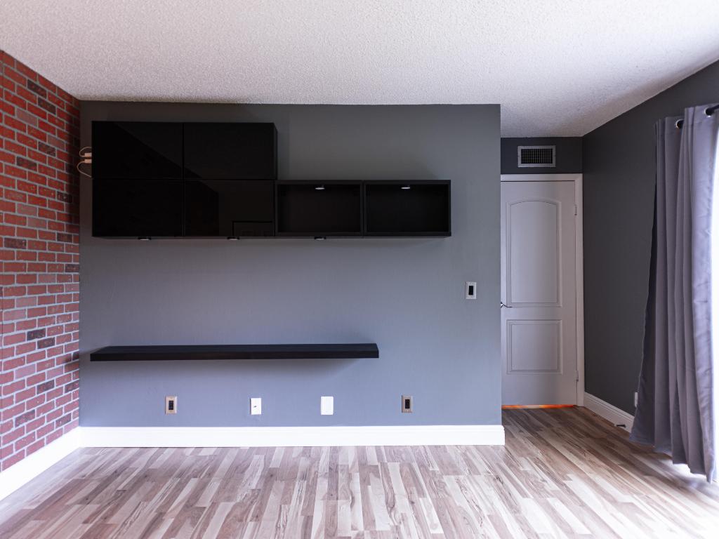SPANISH WELLS CONDO I - Residential Lease