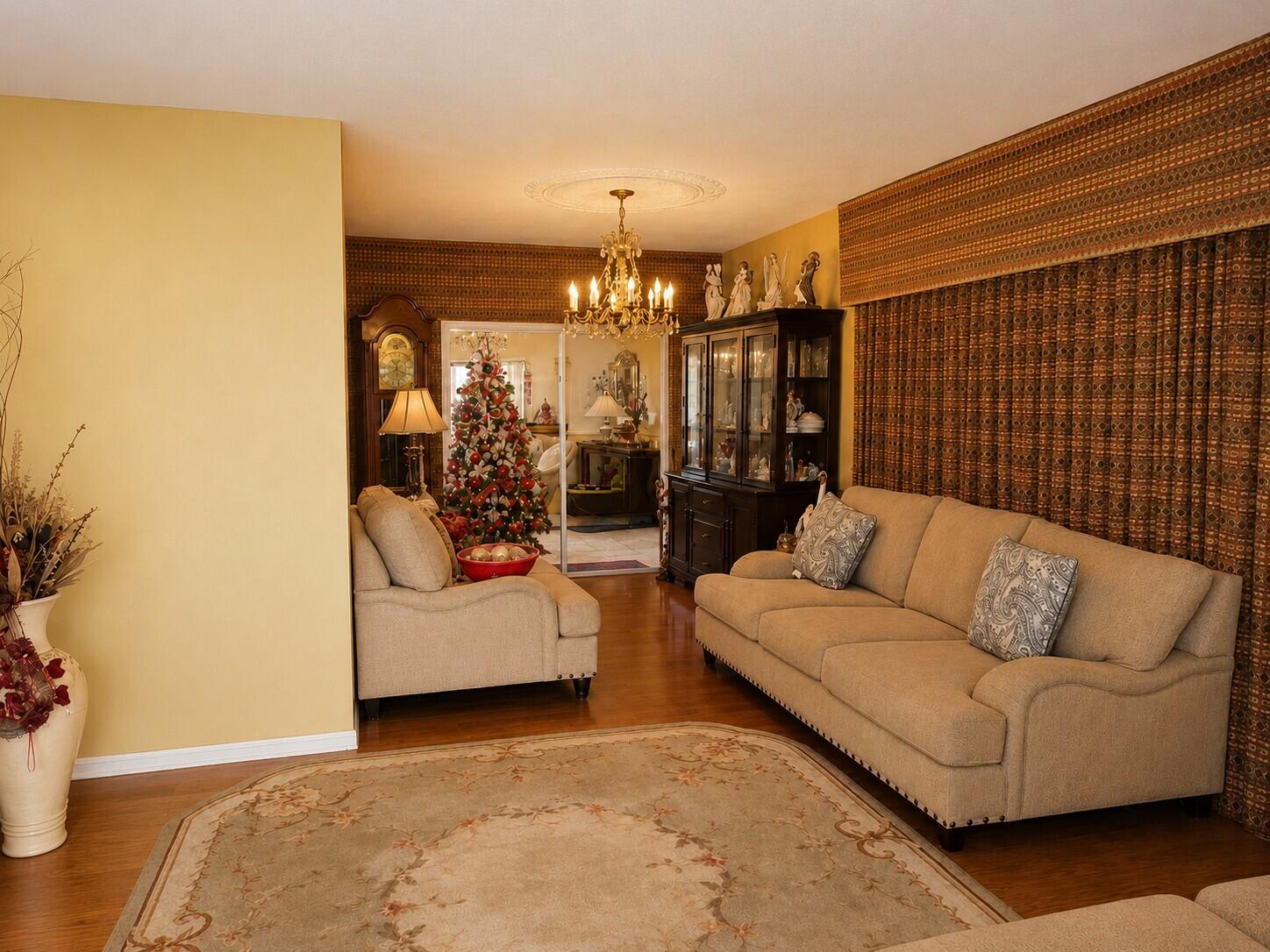 RICHMOND HEIGHTS - Residential