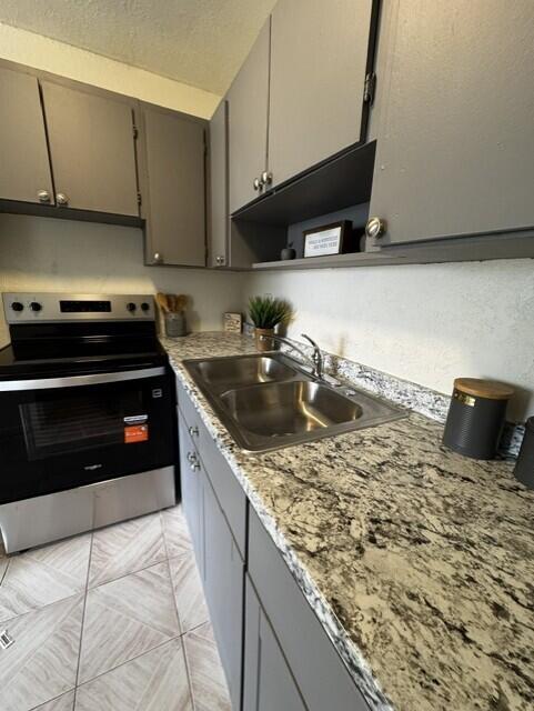 MID-TOWN CONDO - Residential