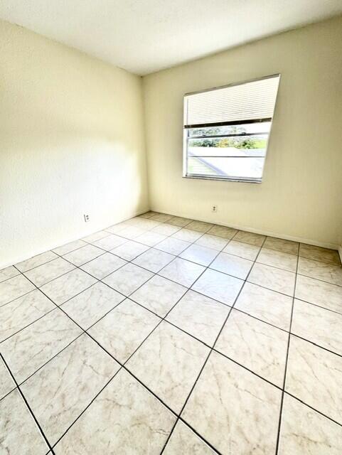 MID-TOWN CONDO - Residential