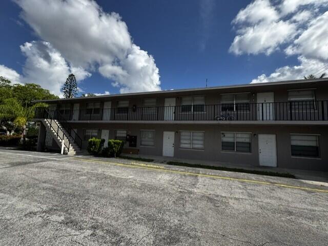 MID-TOWN CONDO - Residential