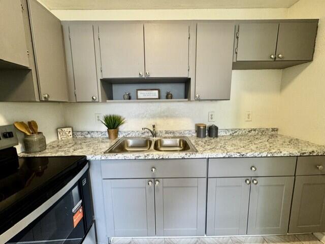 MID-TOWN CONDO - Residential