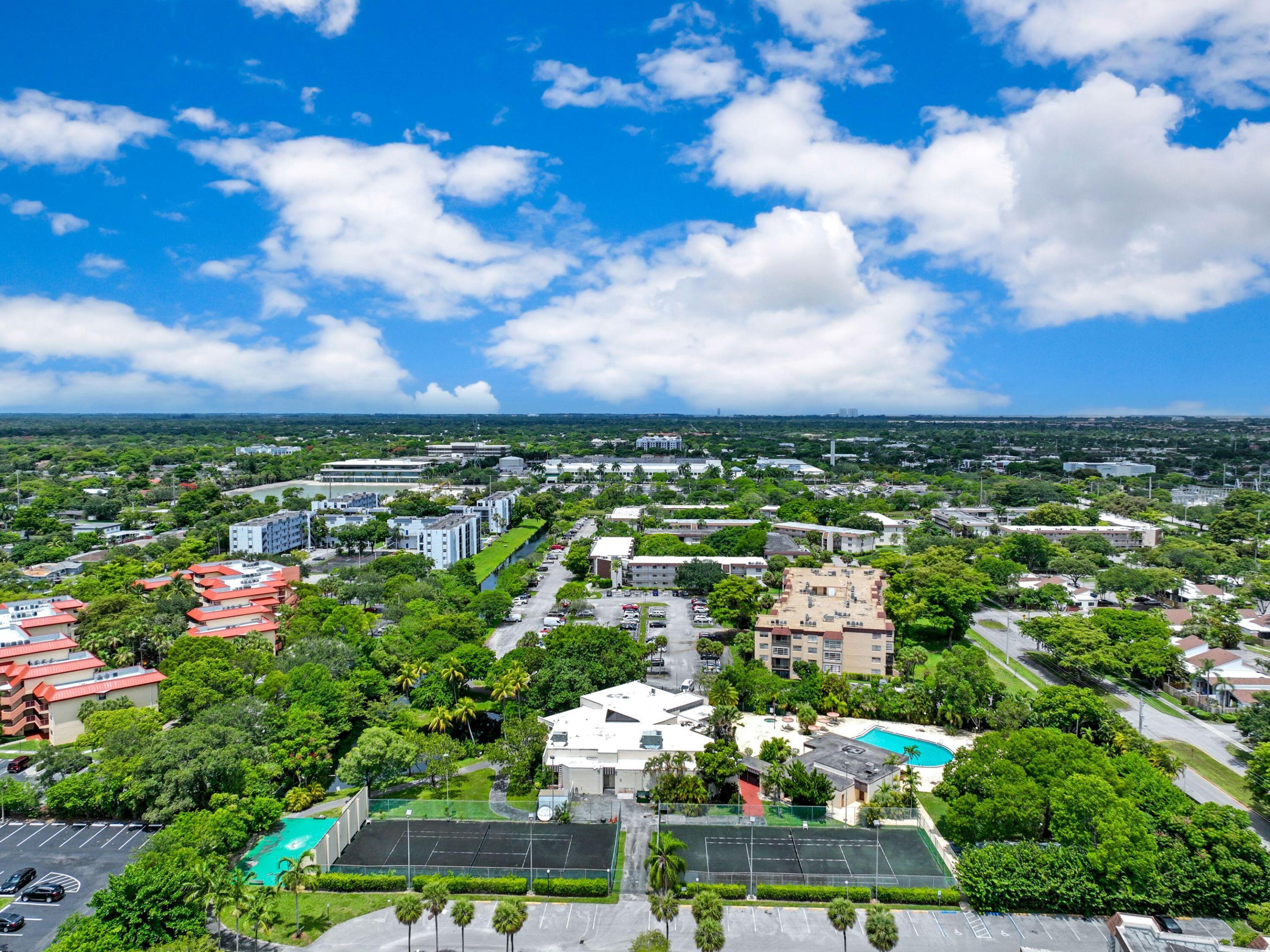 OMEGA CONDO NO 3 - Residential