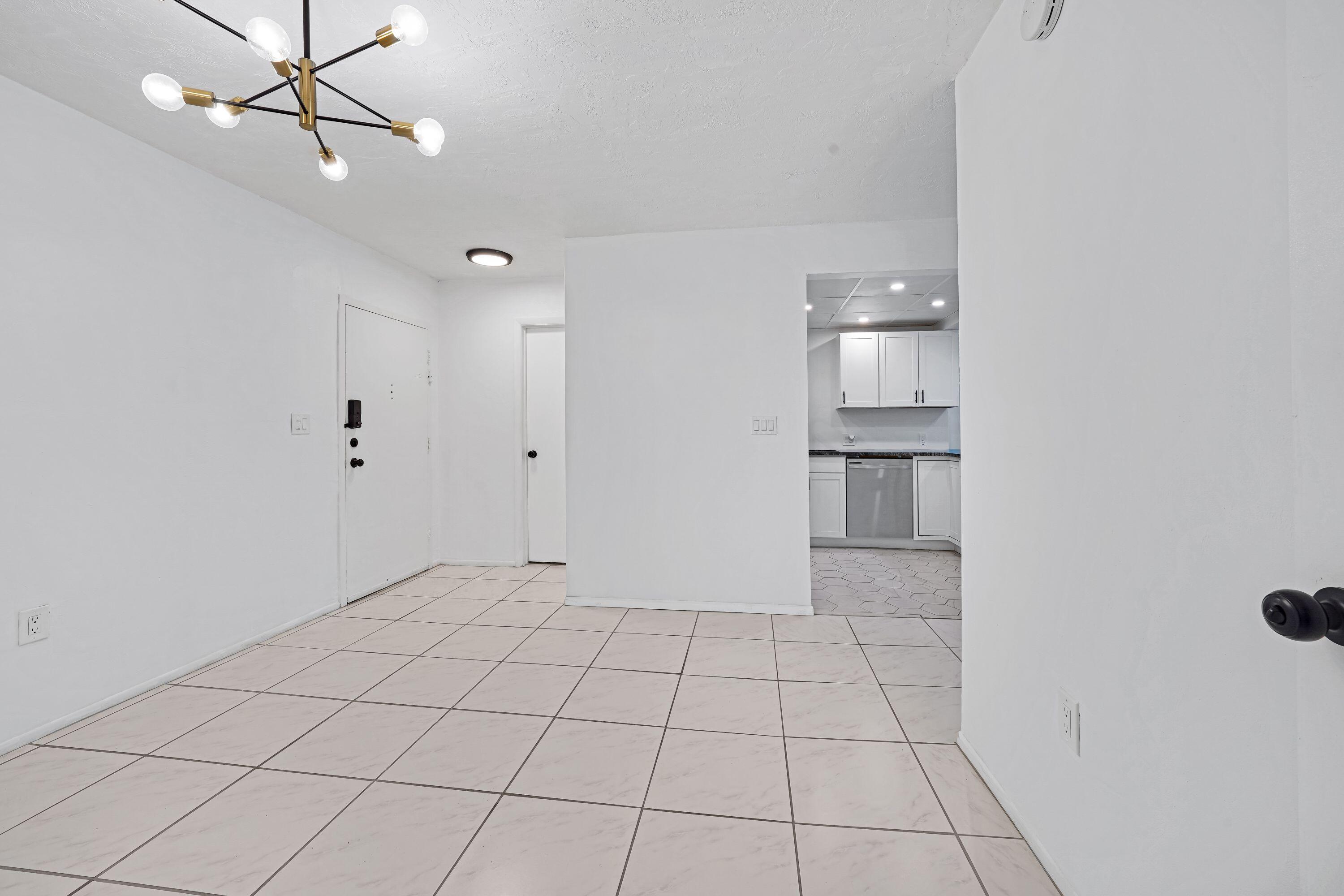 OMEGA CONDO NO 3 - Residential