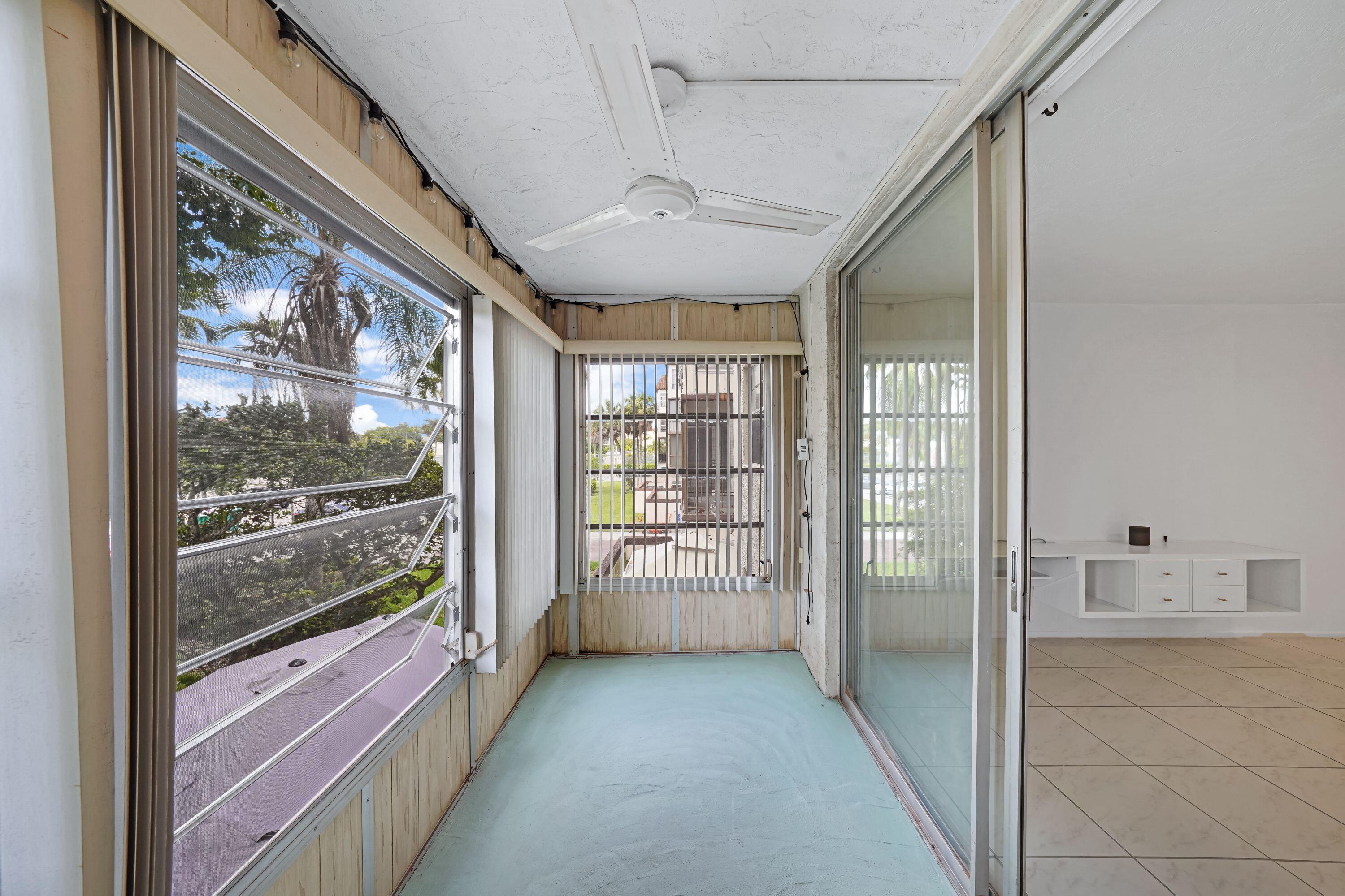 OMEGA CONDO NO 3 - Residential