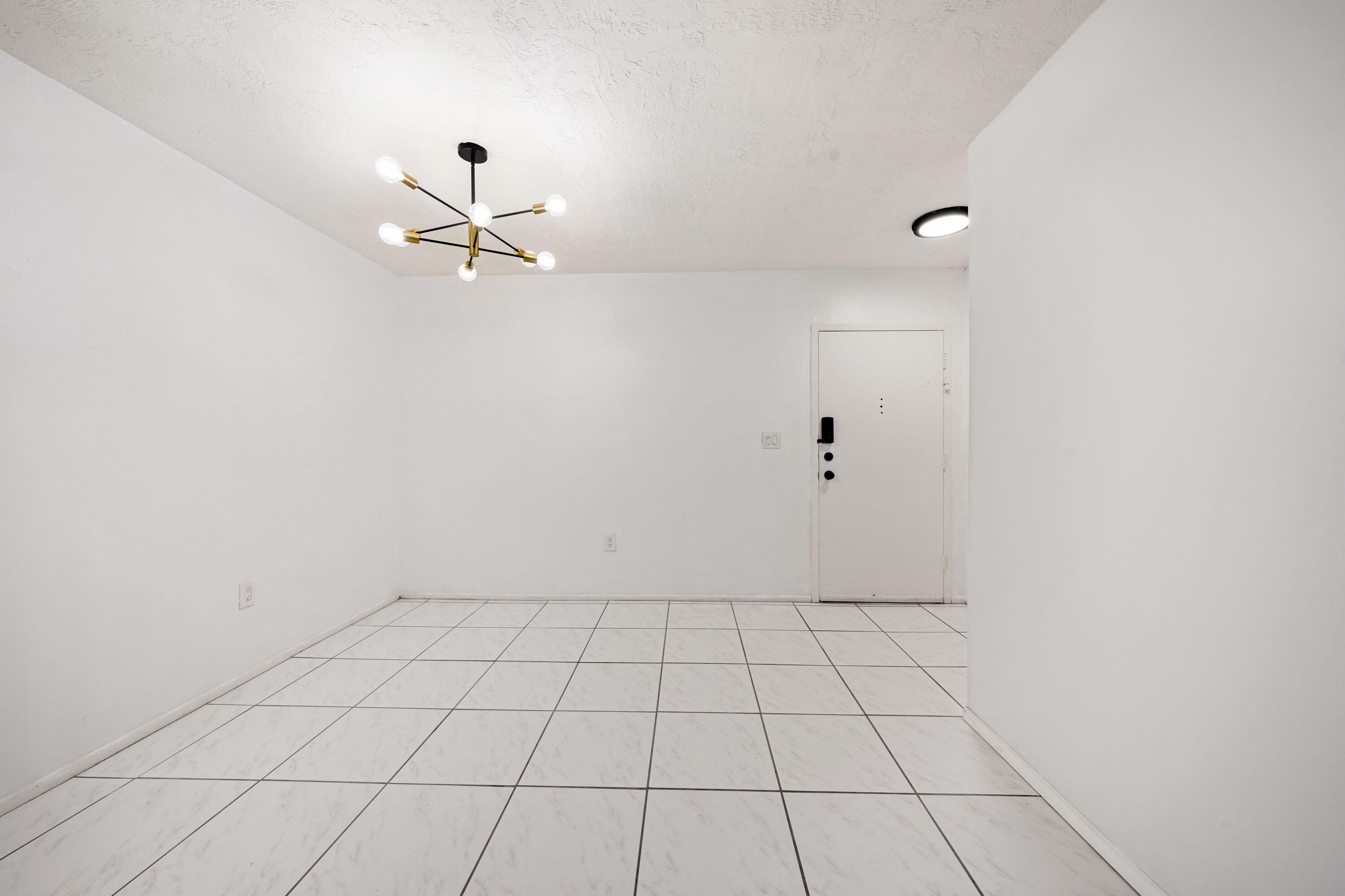 OMEGA CONDO NO 3 - Residential