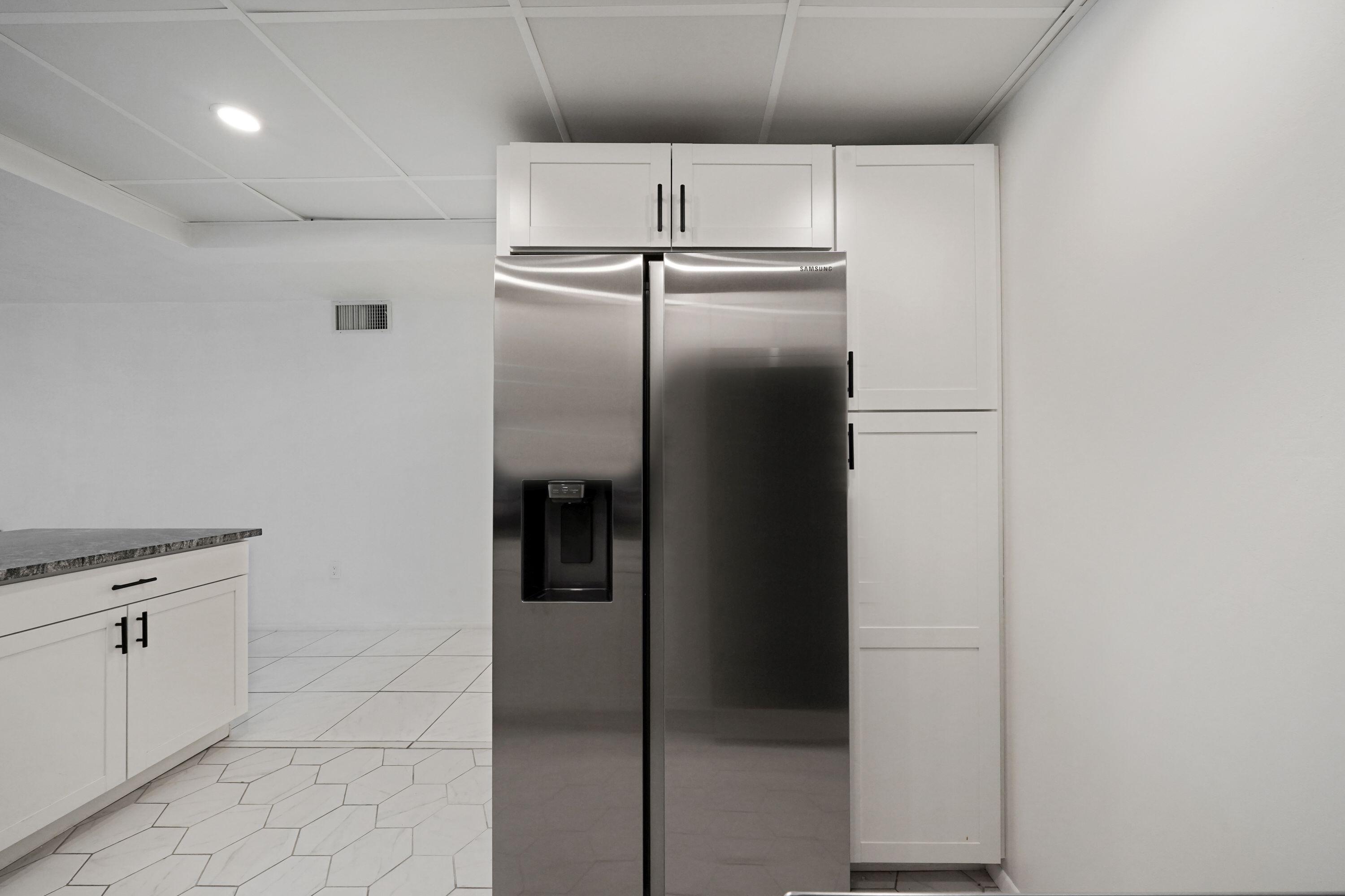 OMEGA CONDO NO 3 - Residential