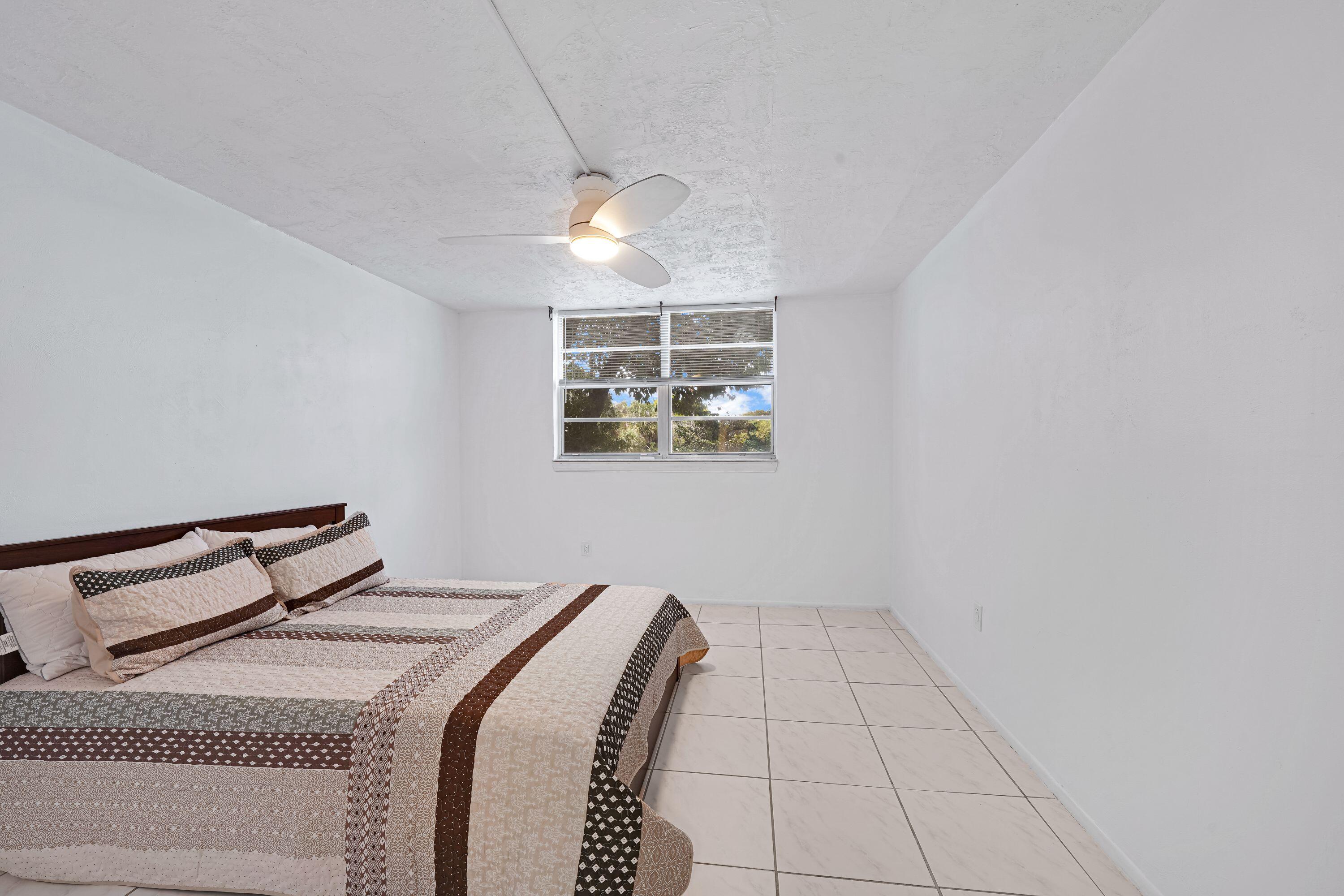 OMEGA CONDO NO 3 - Residential