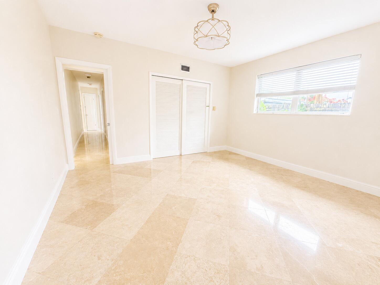 PLANTATION PARK 8 ADD - Residential Lease