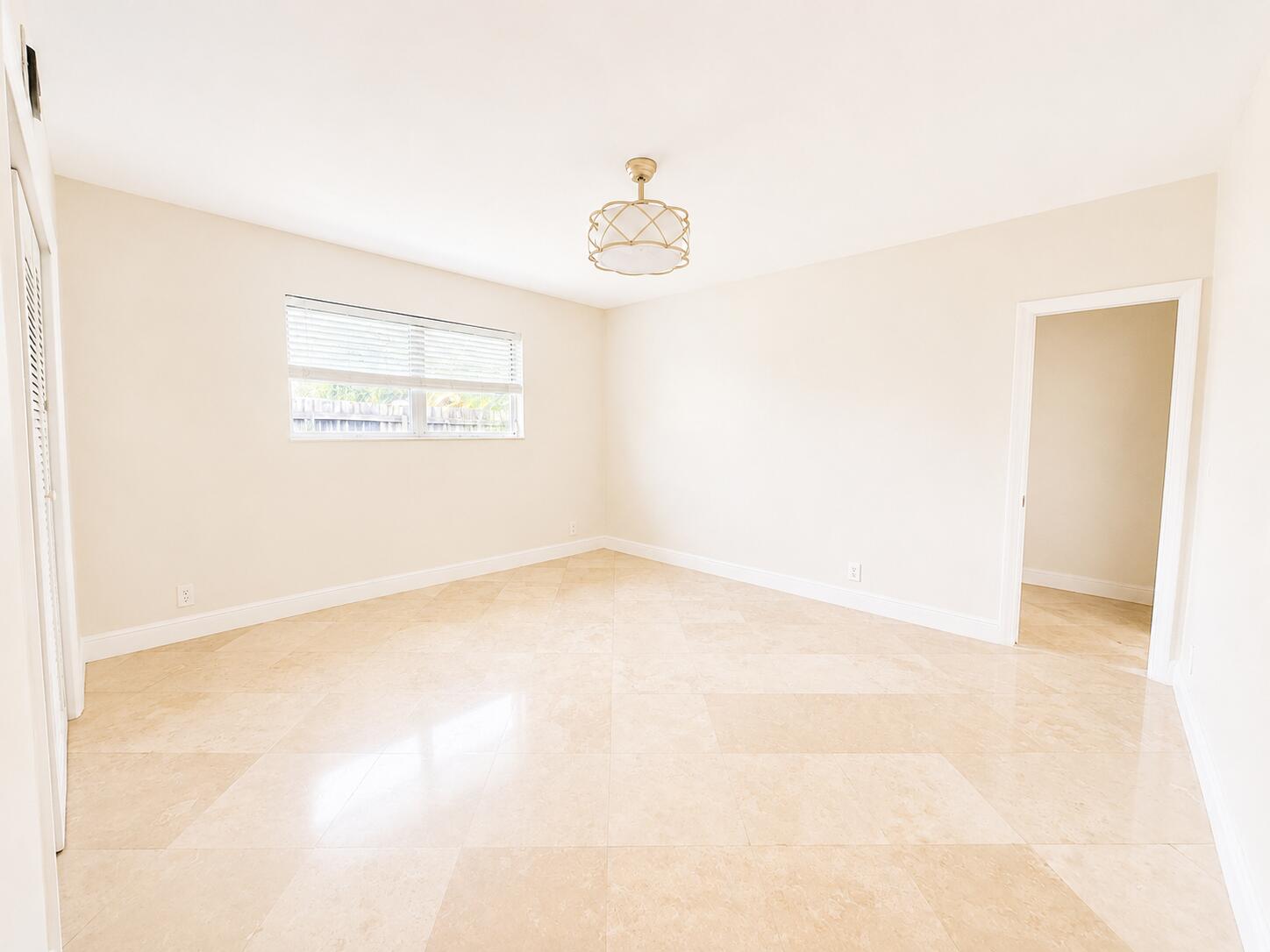 PLANTATION PARK 8 ADD - Residential Lease