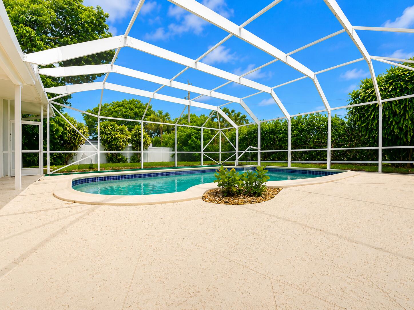 PLANTATION PARK 8 ADD - Residential Lease