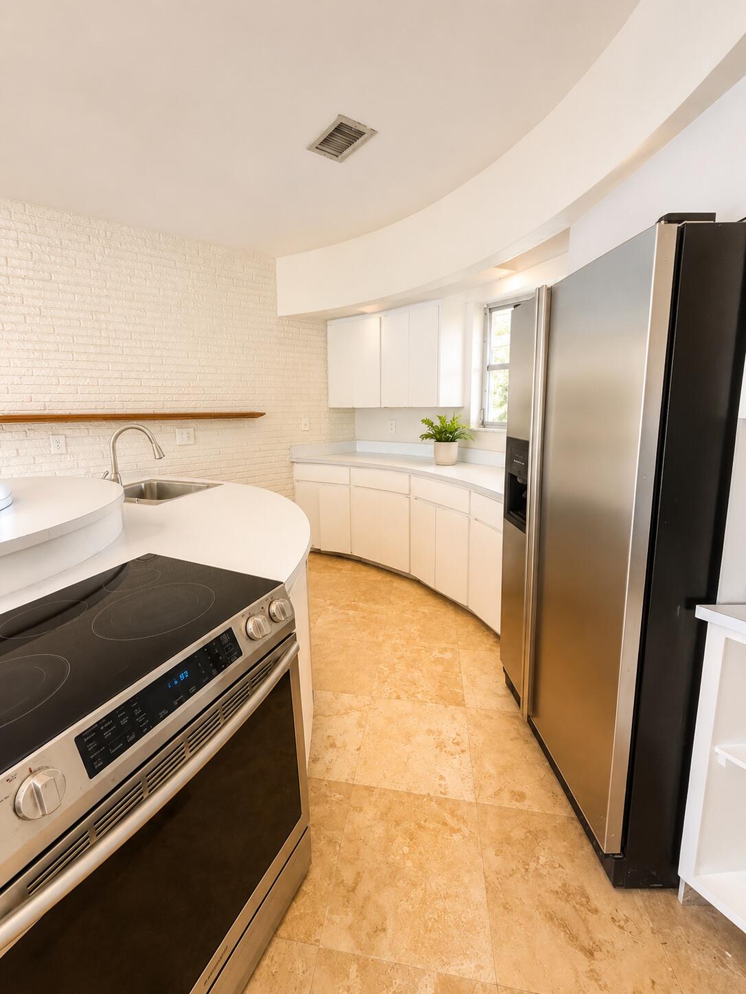 PLANTATION PARK 8 ADD - Residential Lease