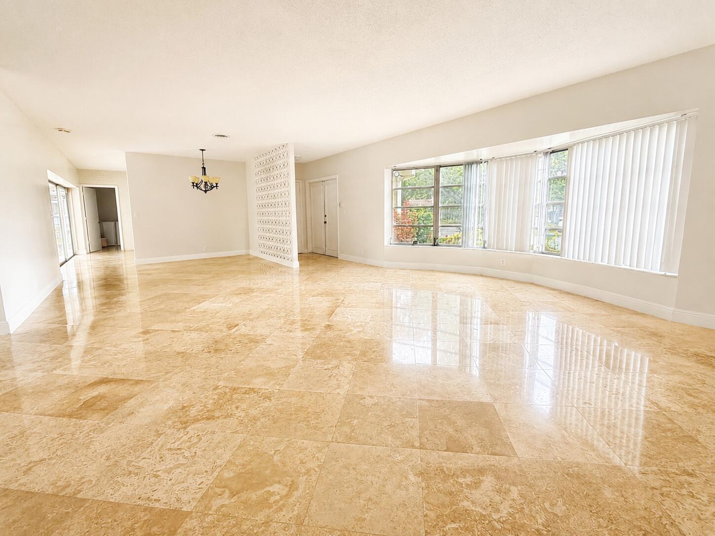 PLANTATION PARK 8 ADD - Residential Lease