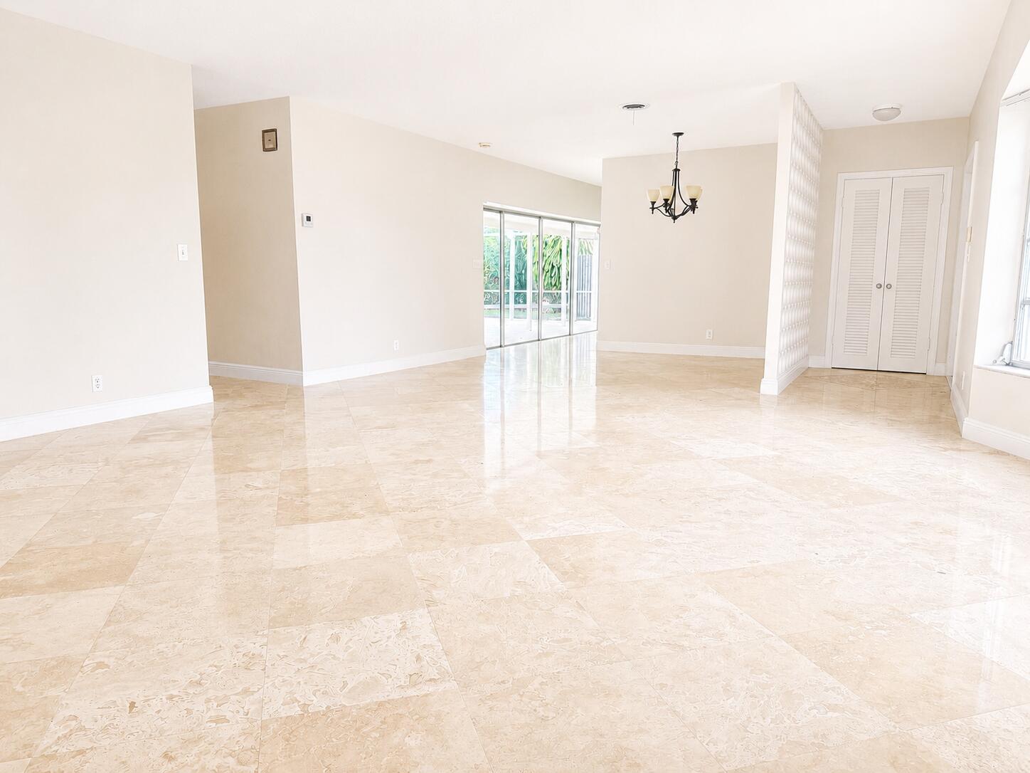 PLANTATION PARK 8 ADD - Residential Lease