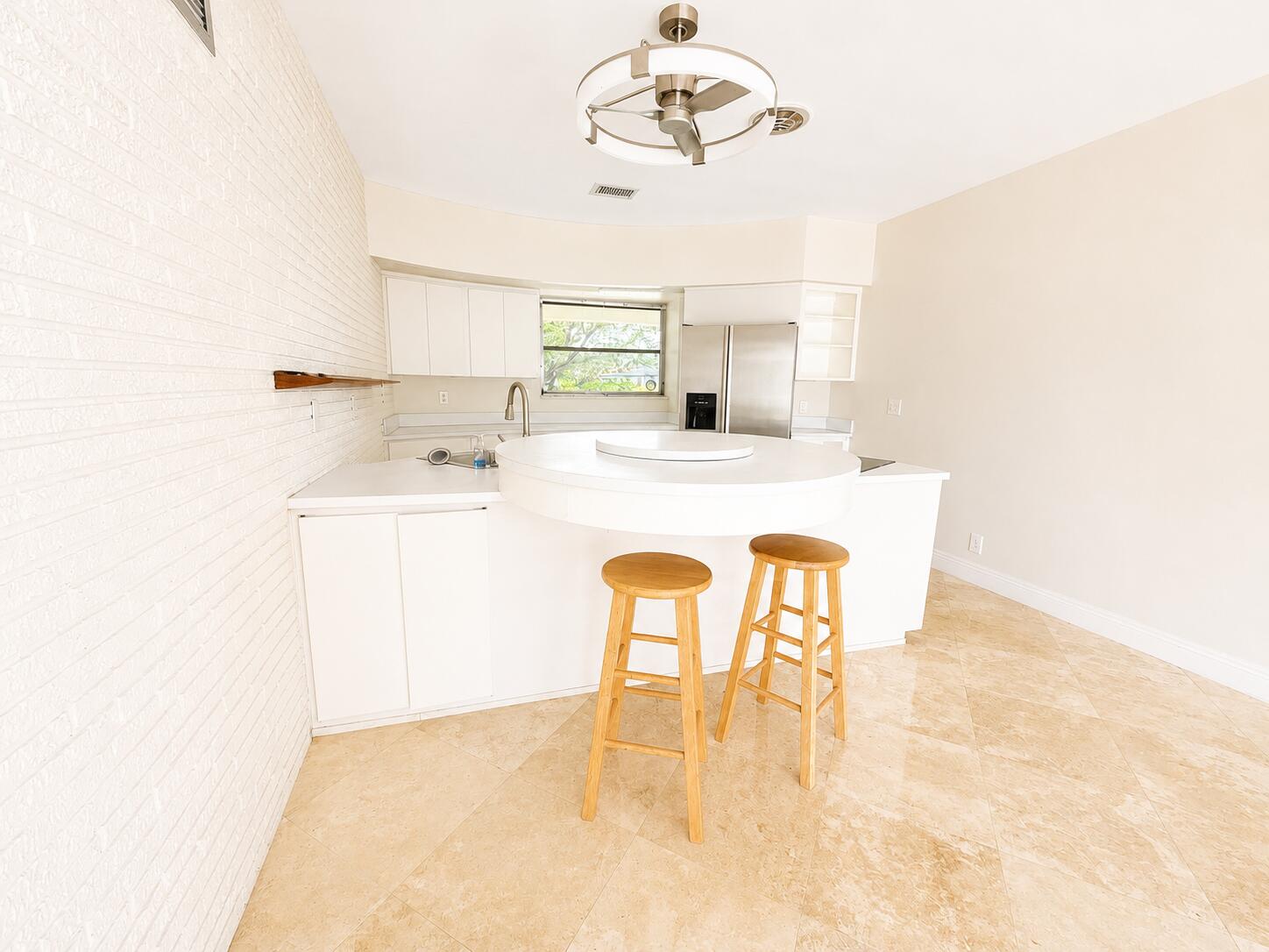 PLANTATION PARK 8 ADD - Residential Lease