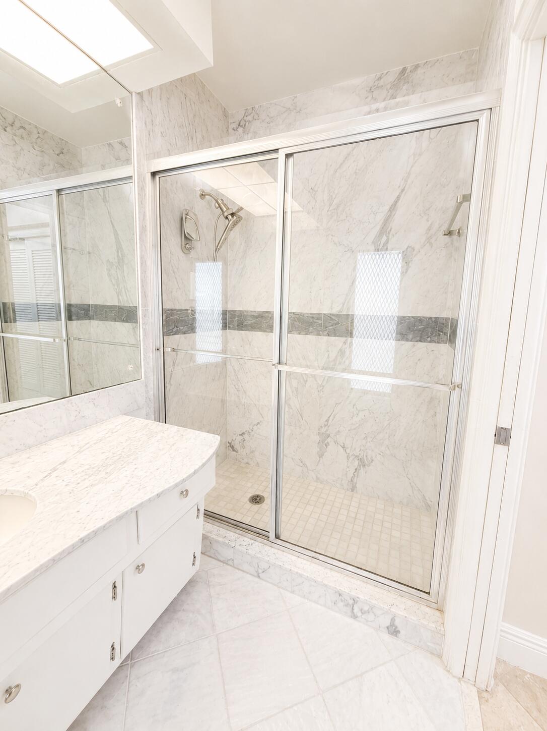 PLANTATION PARK 8 ADD - Residential Lease