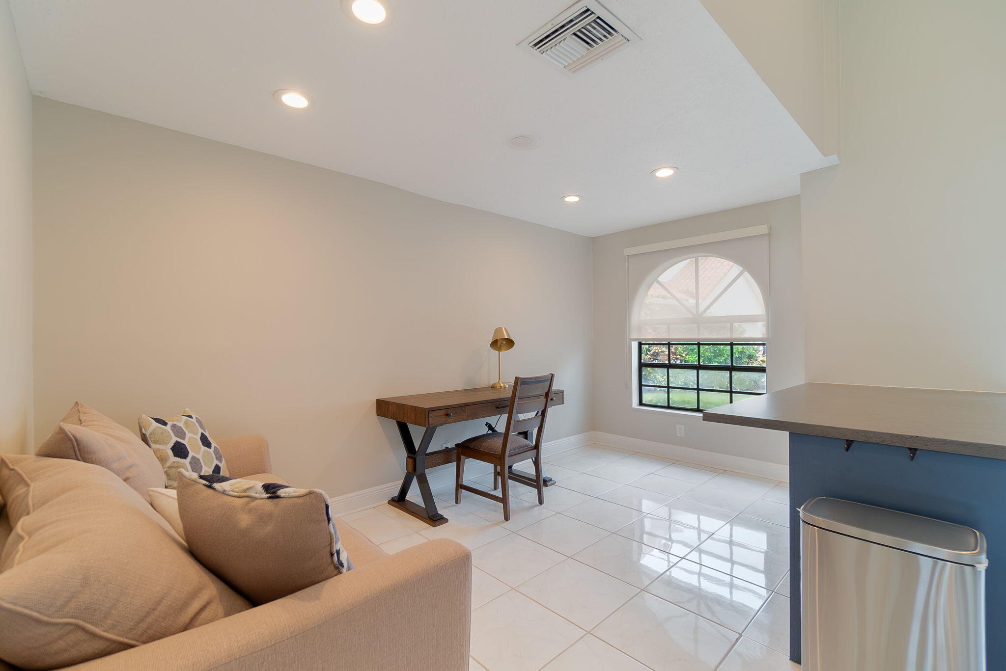 WELLINGTON OF WELLINGTON - Residential Lease