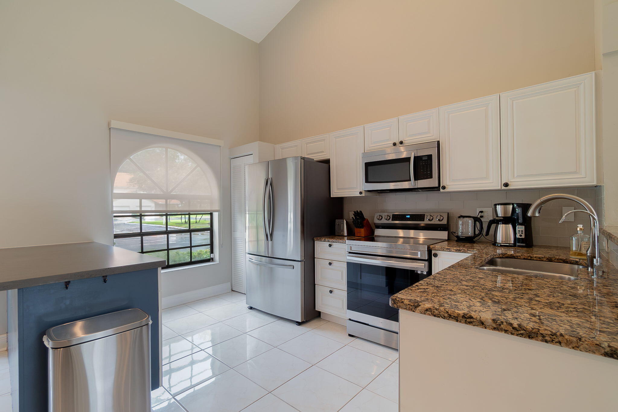 WELLINGTON OF WELLINGTON - Residential Lease