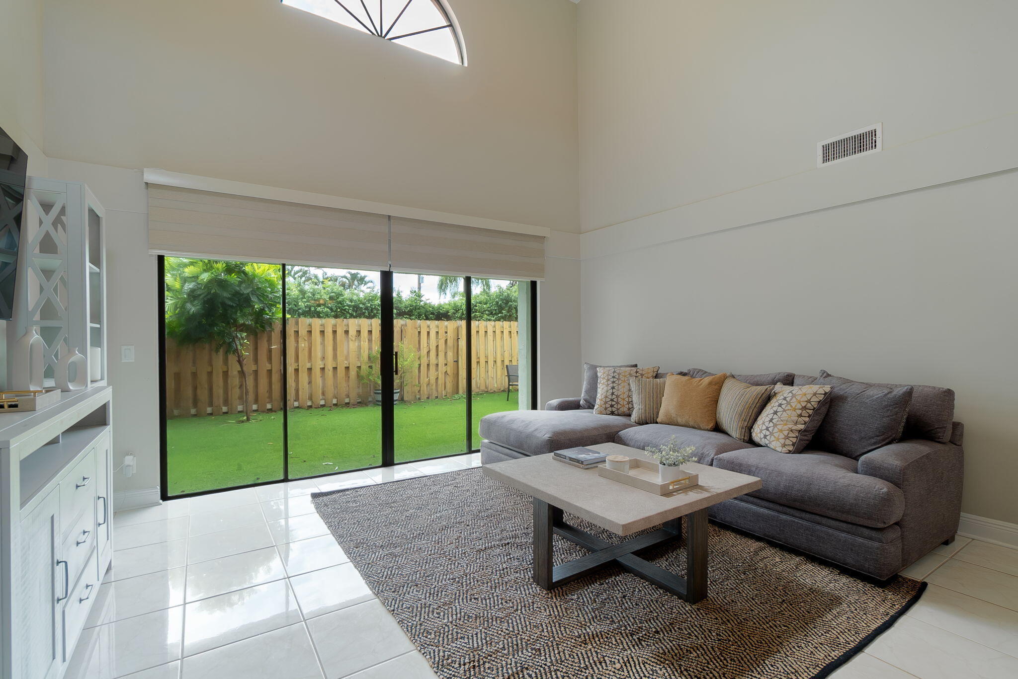 WELLINGTON OF WELLINGTON - Residential Lease