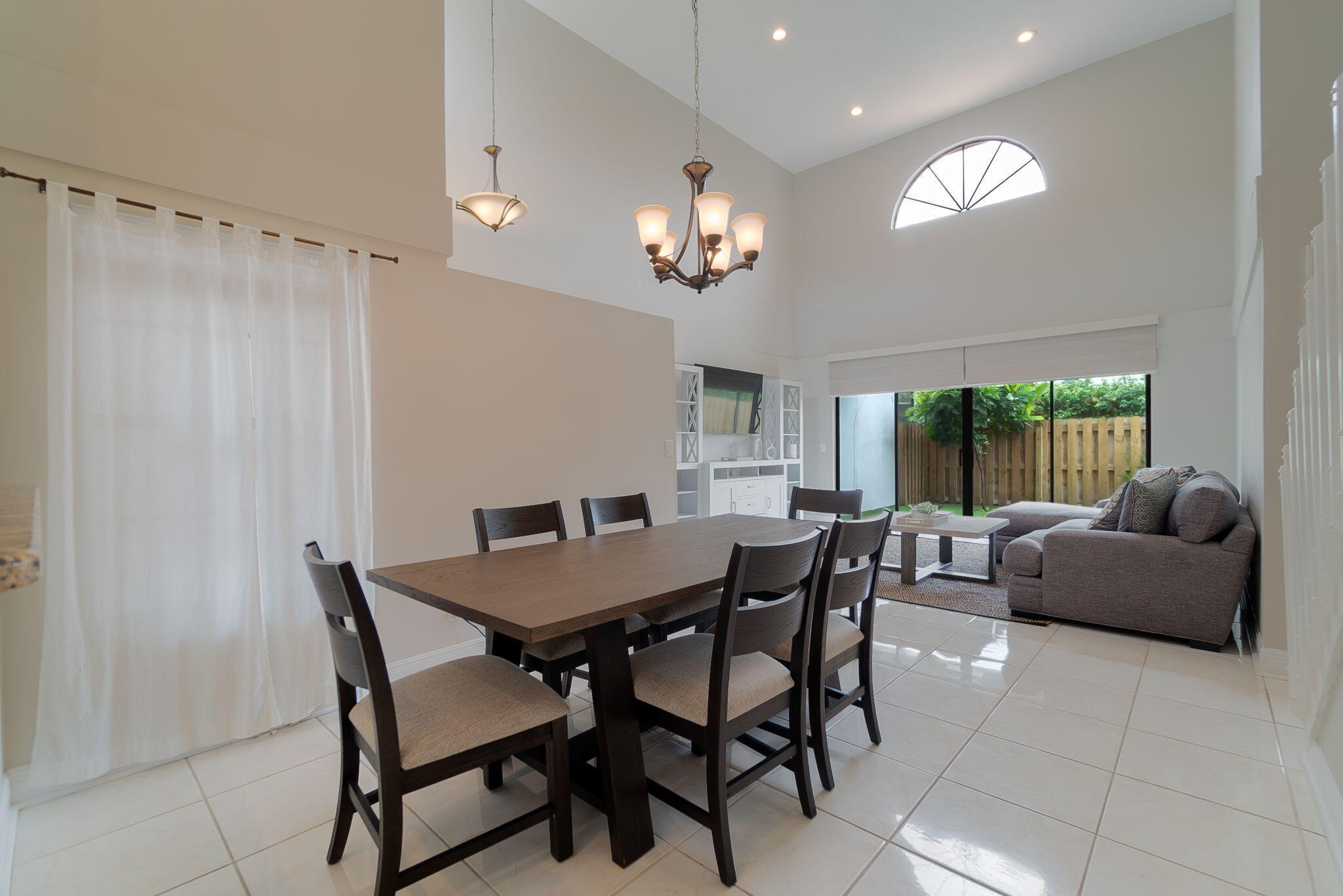 WELLINGTON OF WELLINGTON - Residential Lease
