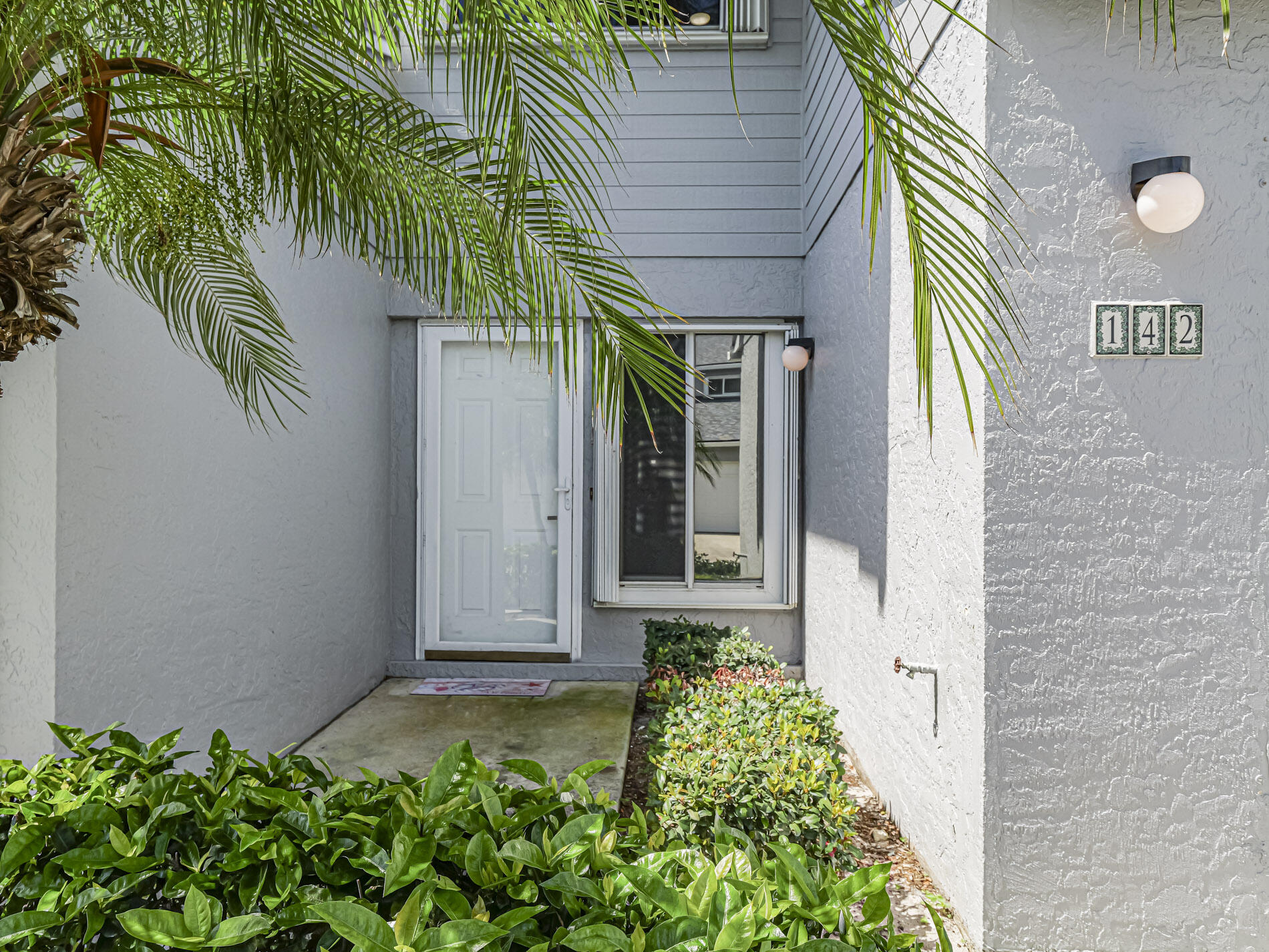 BREAKERS LANDING, A CONDOMINIUM - Residential