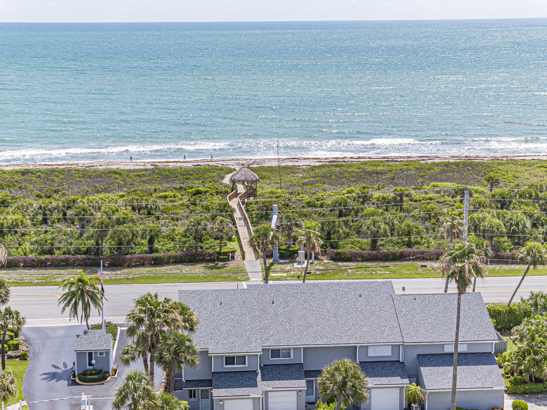 BREAKERS LANDING, A CONDOMINIUM - Residential