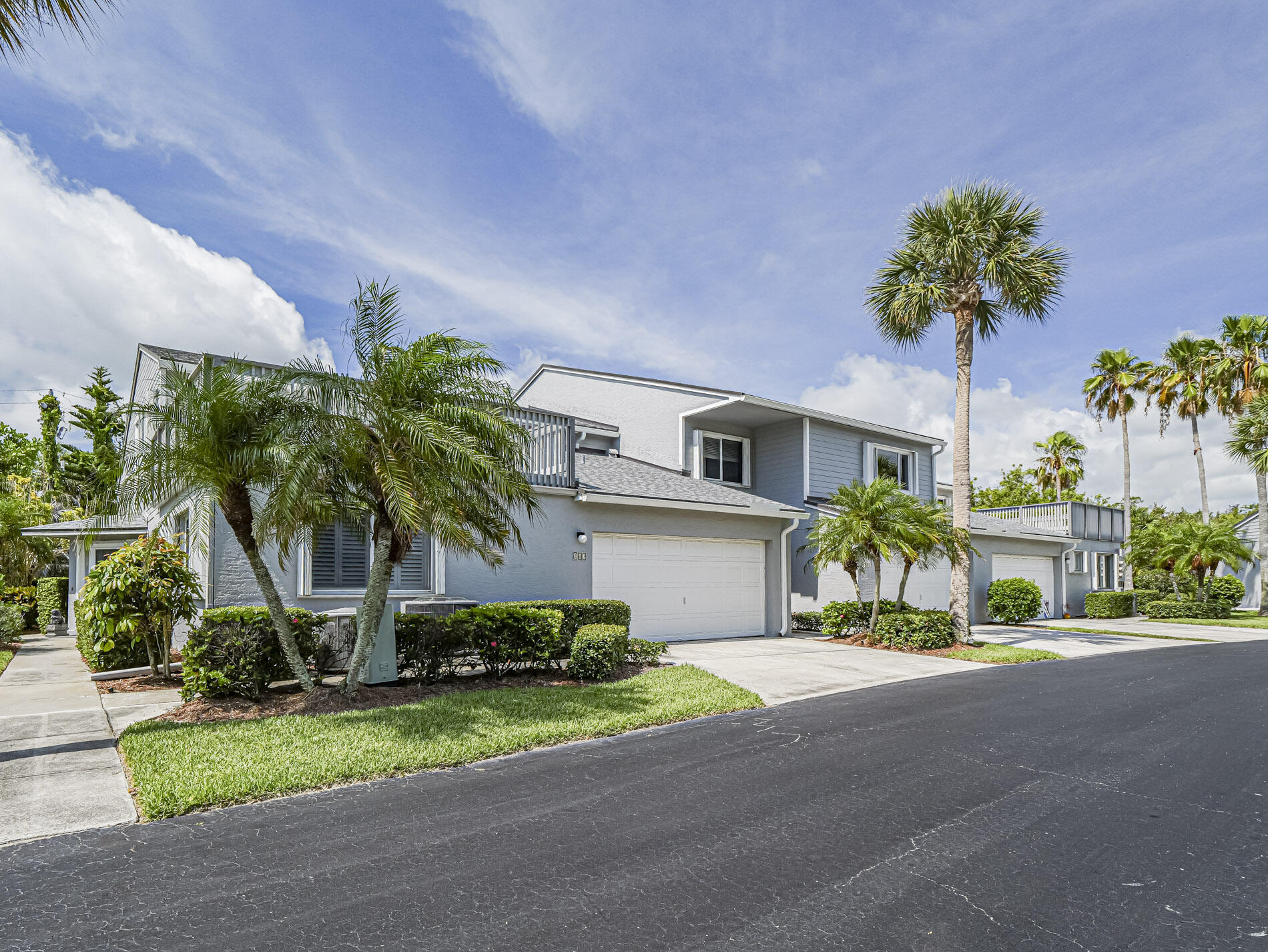 BREAKERS LANDING, A CONDOMINIUM - Residential