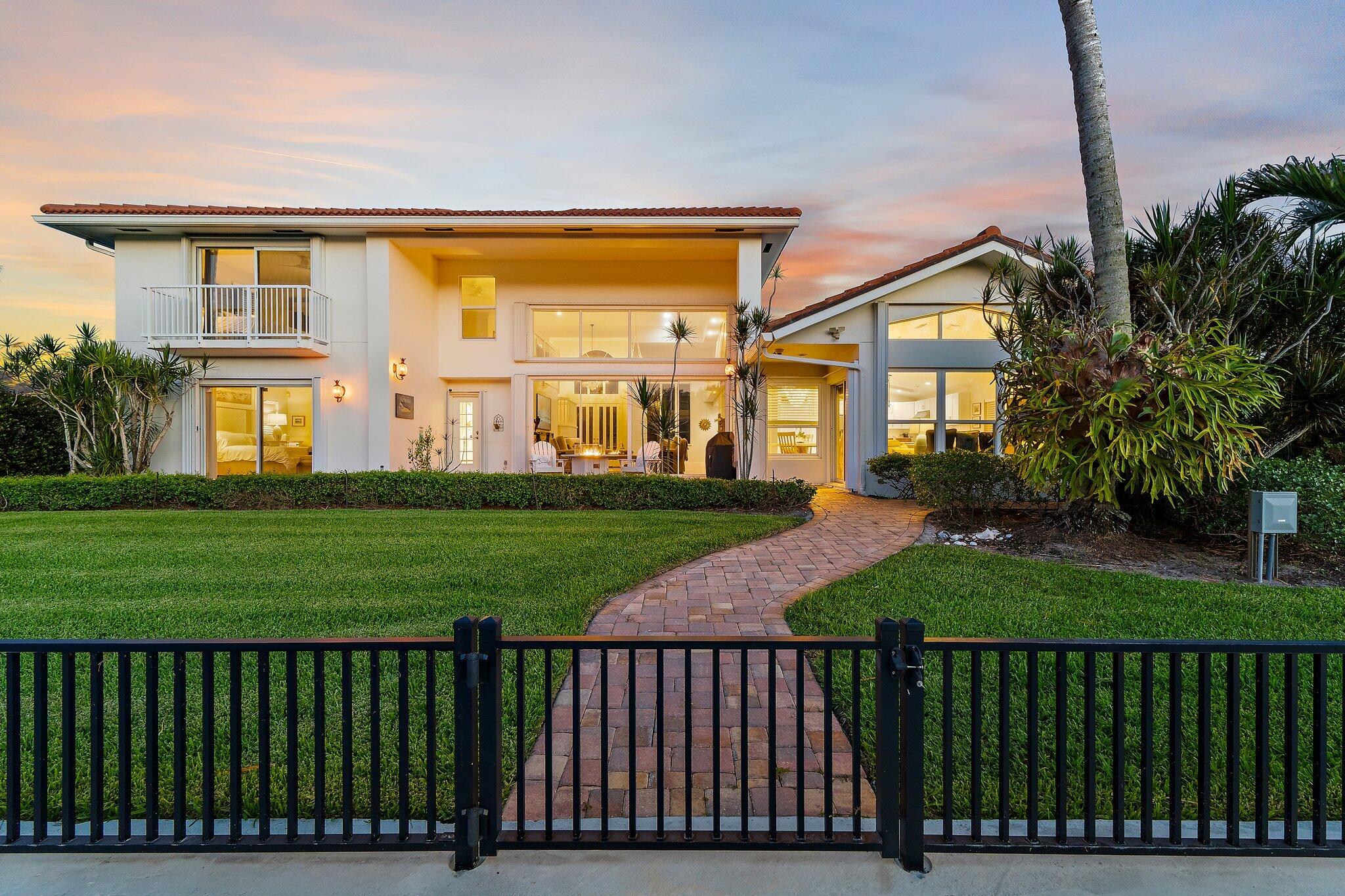 NORTH HOBE SOUND SHORES - Residential