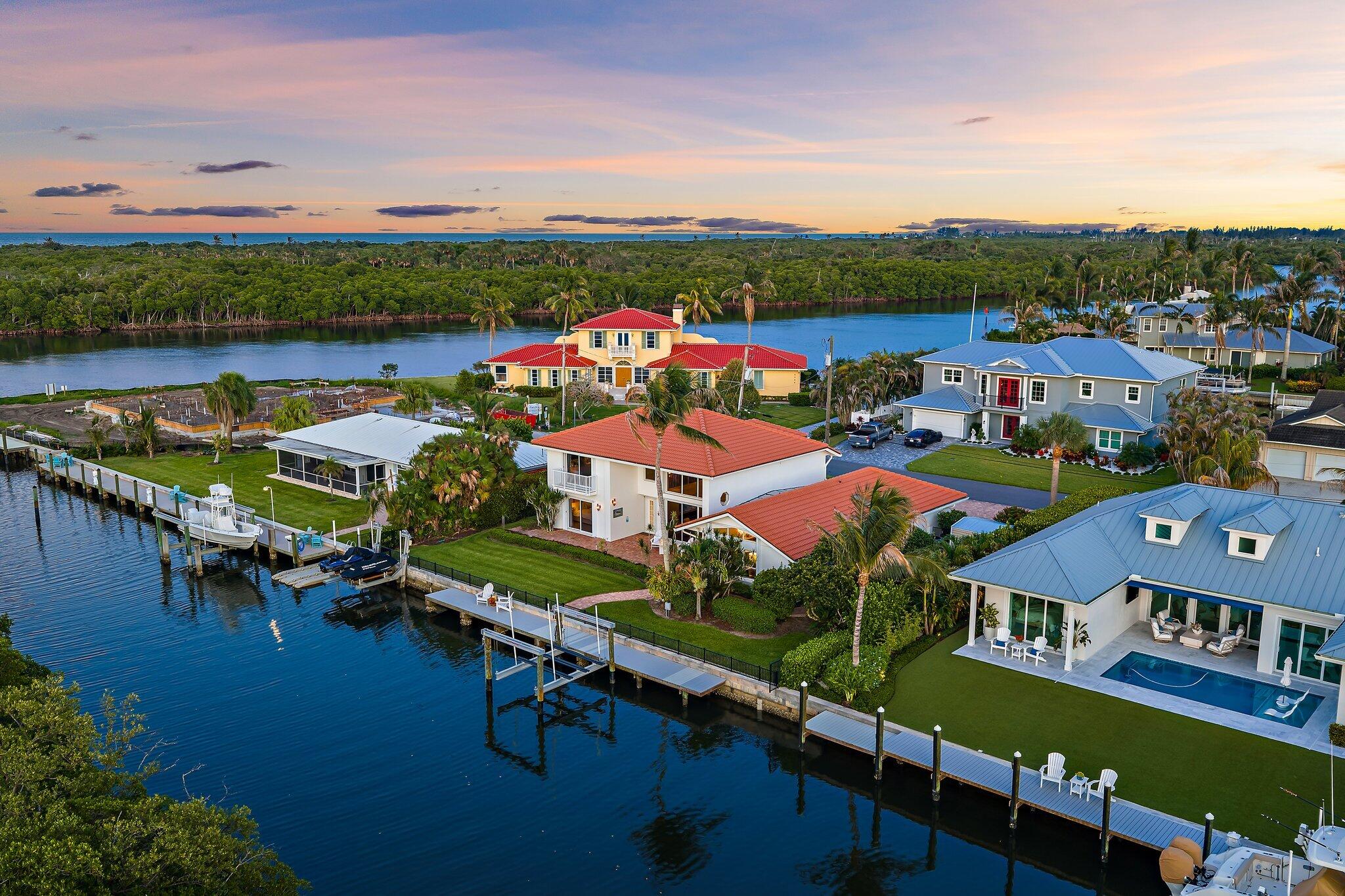 NORTH HOBE SOUND SHORES - Residential