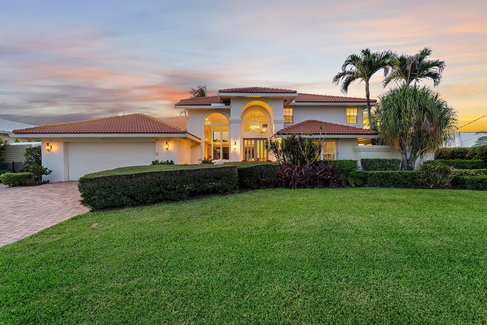 NORTH HOBE SOUND SHORES - Residential