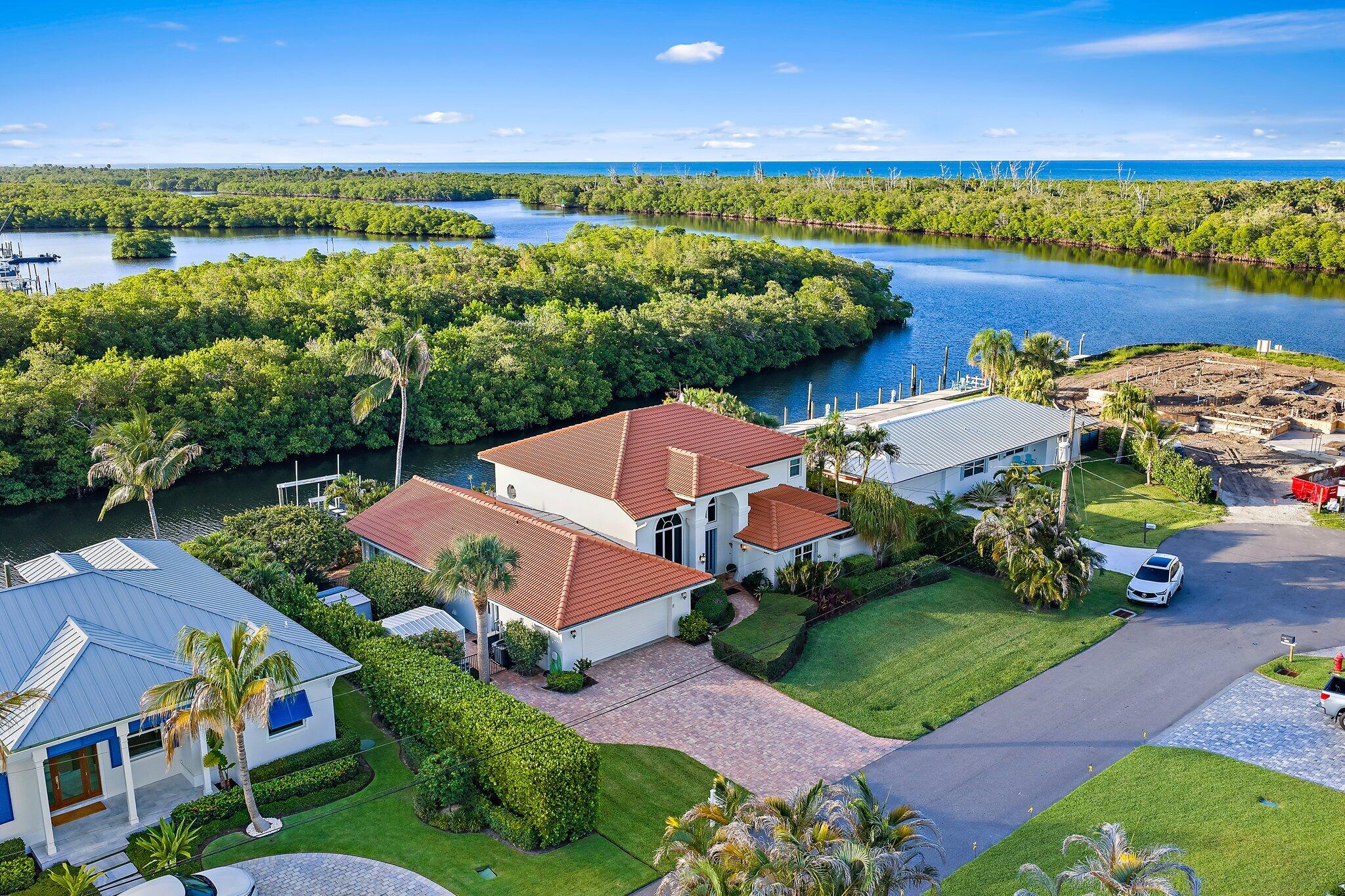 NORTH HOBE SOUND SHORES - Residential