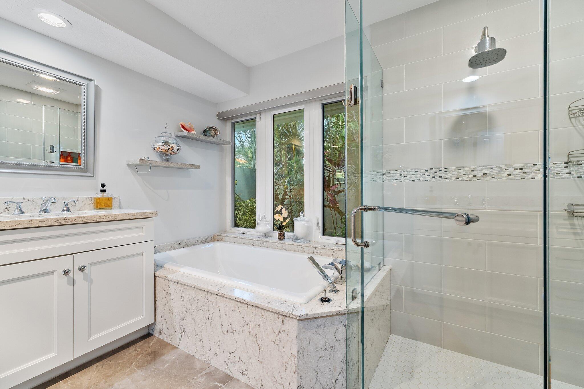 NORTH HOBE SOUND SHORES - Residential