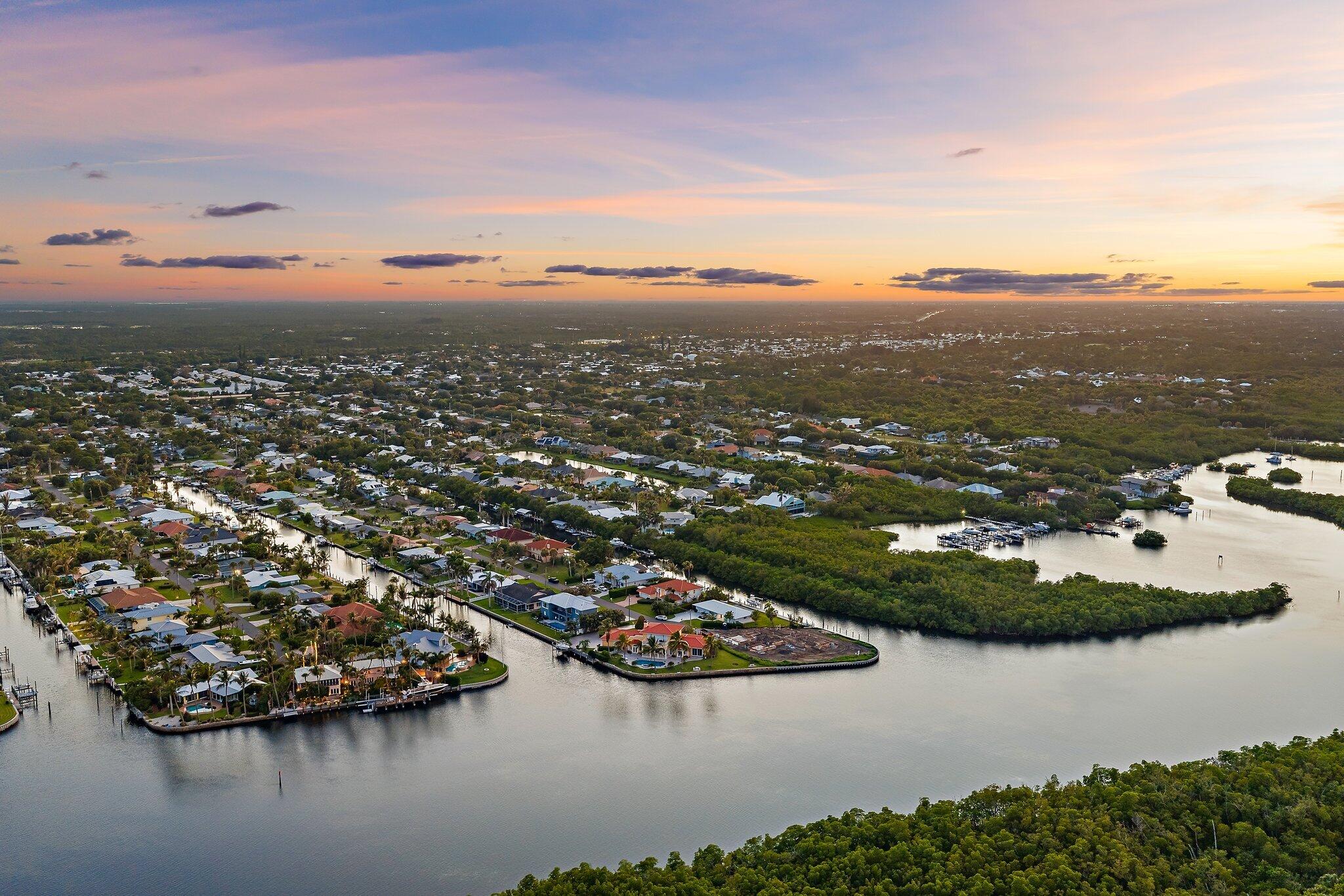 NORTH HOBE SOUND SHORES - Residential