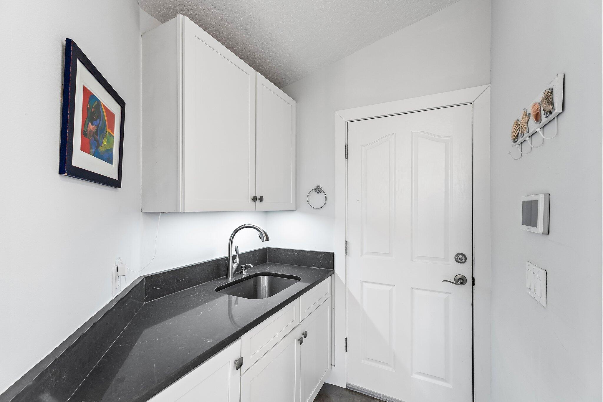 NORTH HOBE SOUND SHORES - Residential